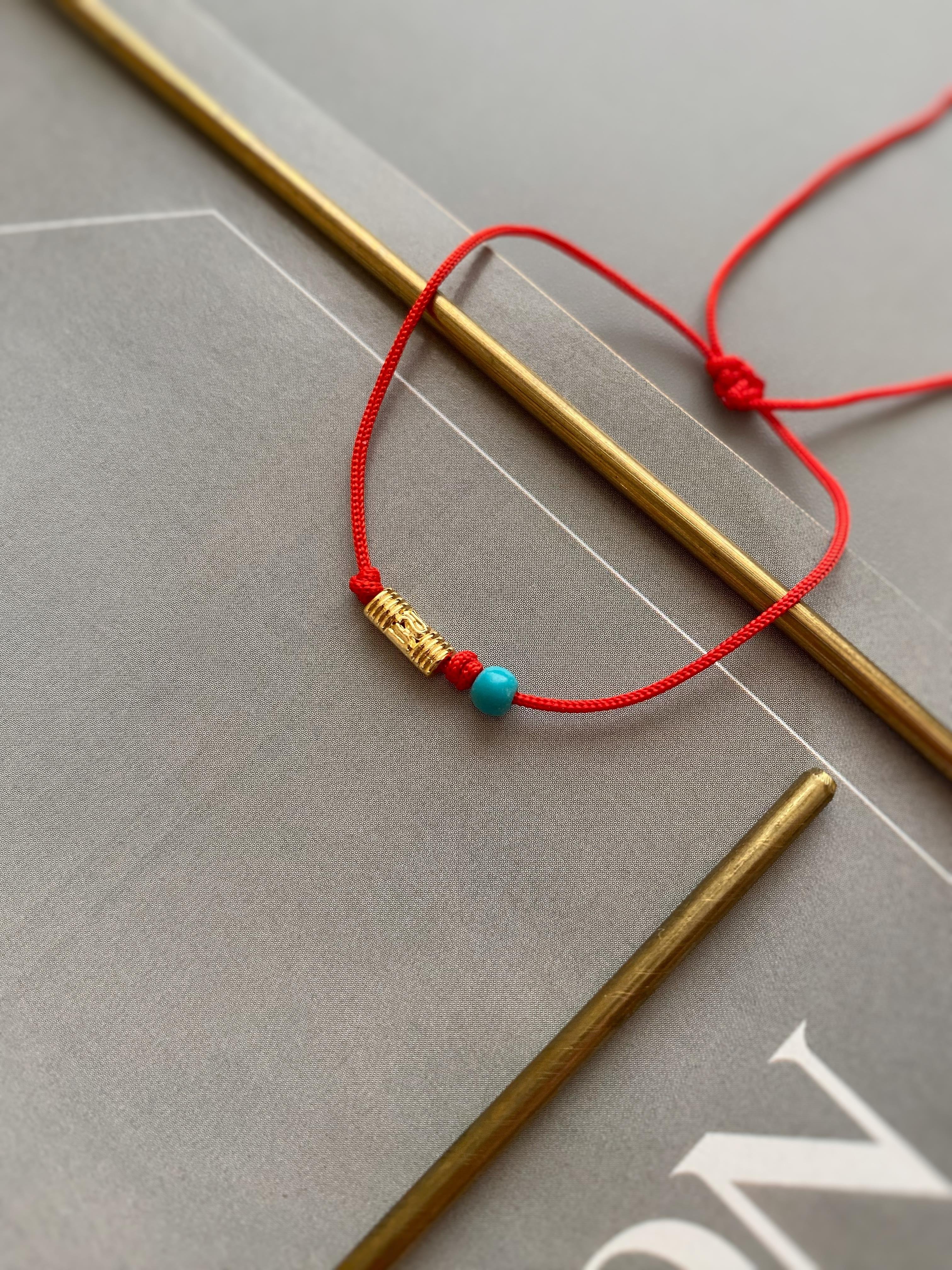 Gold Silindir Kırmızı İp Bileklik