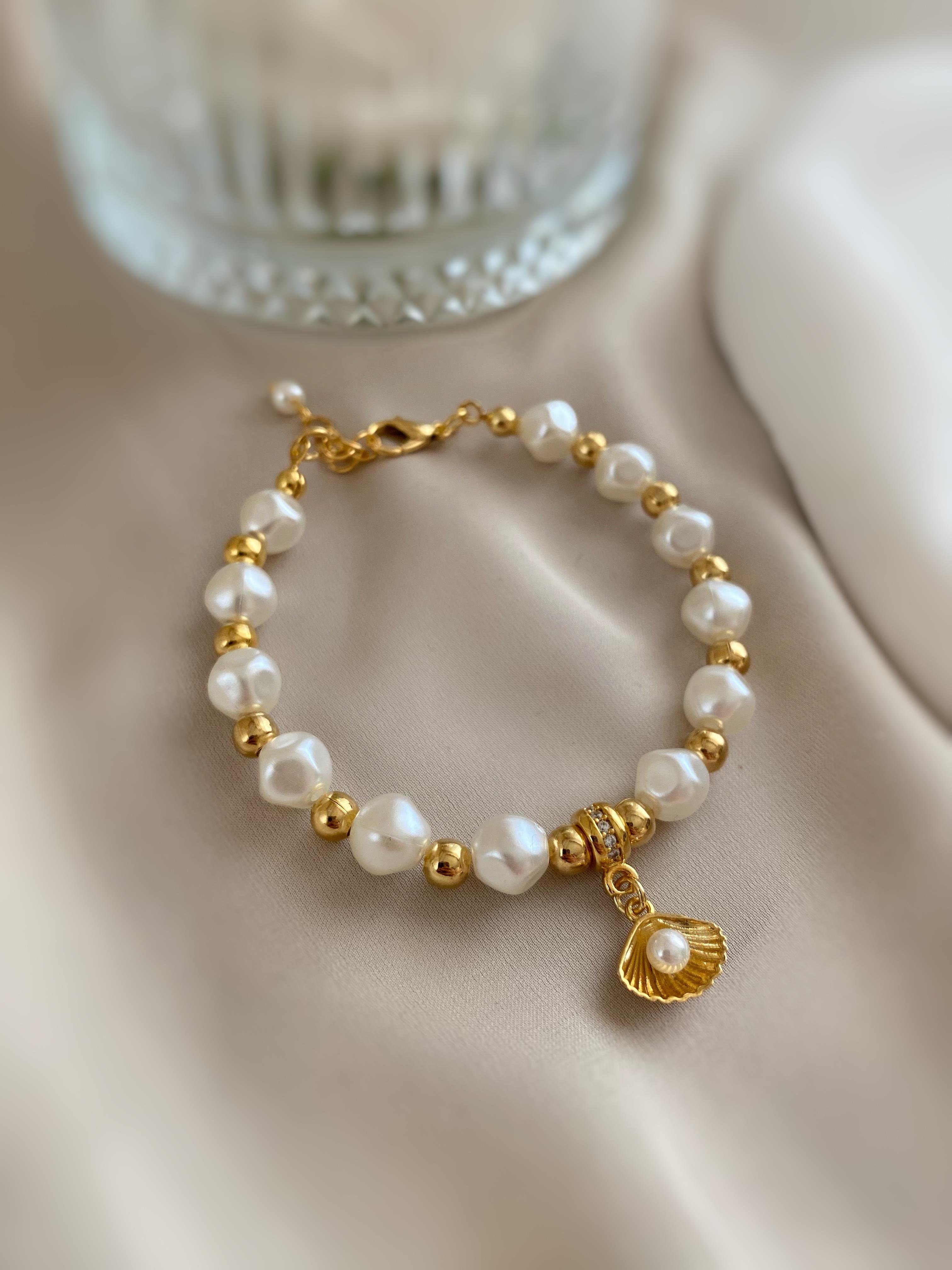 İstiridye Charm İnci Bileklik