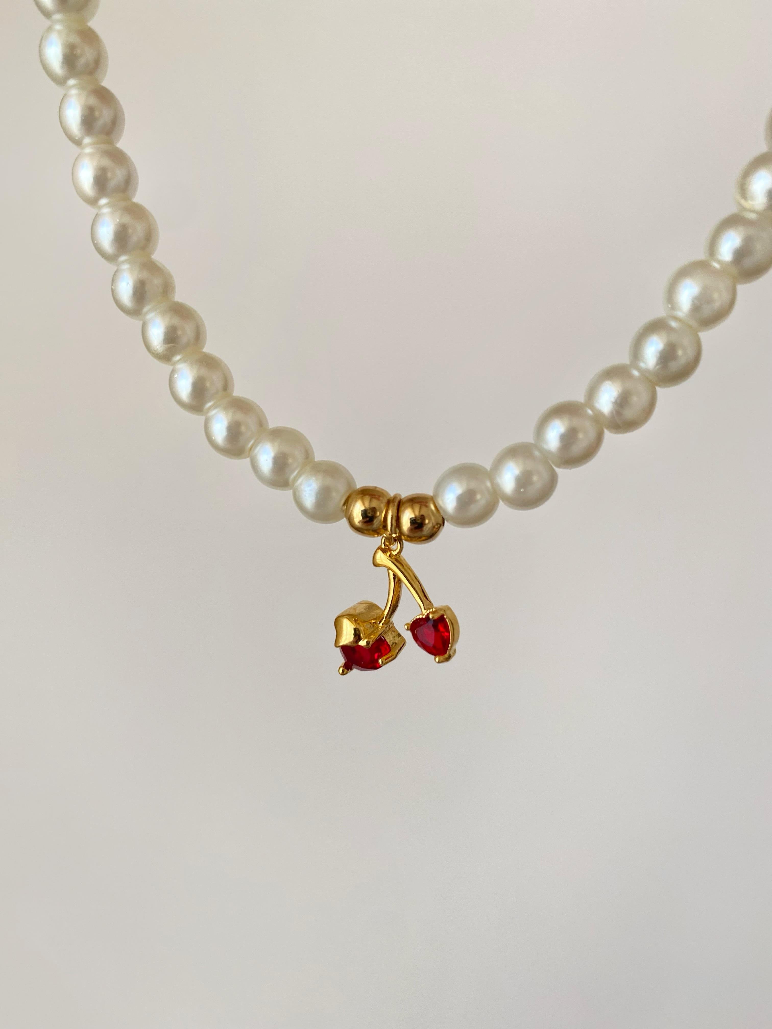 Kiraz Charm İnci Kolye (seçenekli ürün)