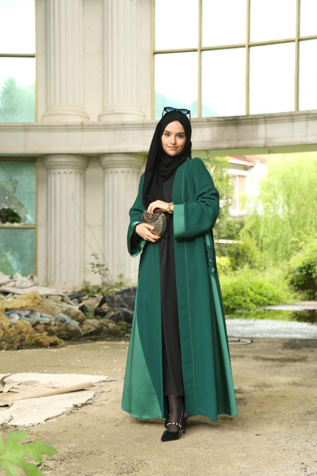 Zümrüt Abaya