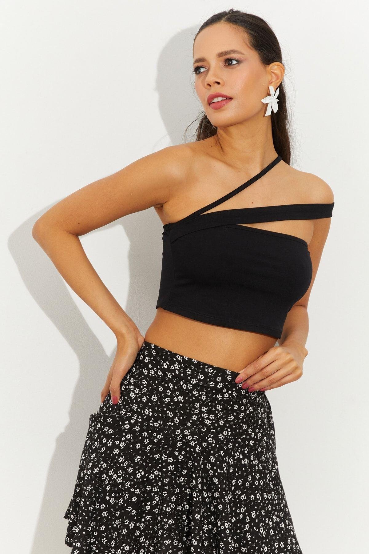 Kadın Siyah Sırtı Çapraz Crop Bluz B2550