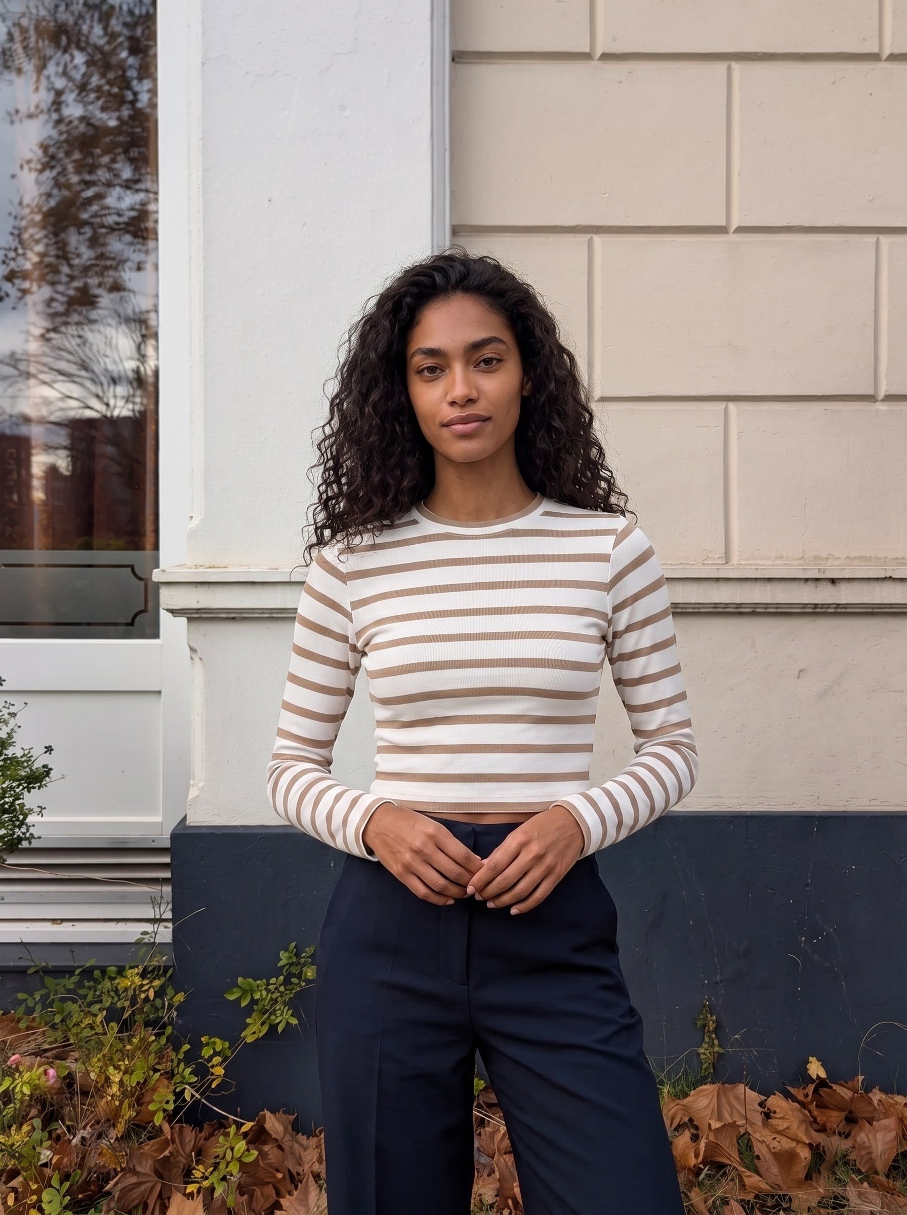 Bej Çizgili Crop Bluz