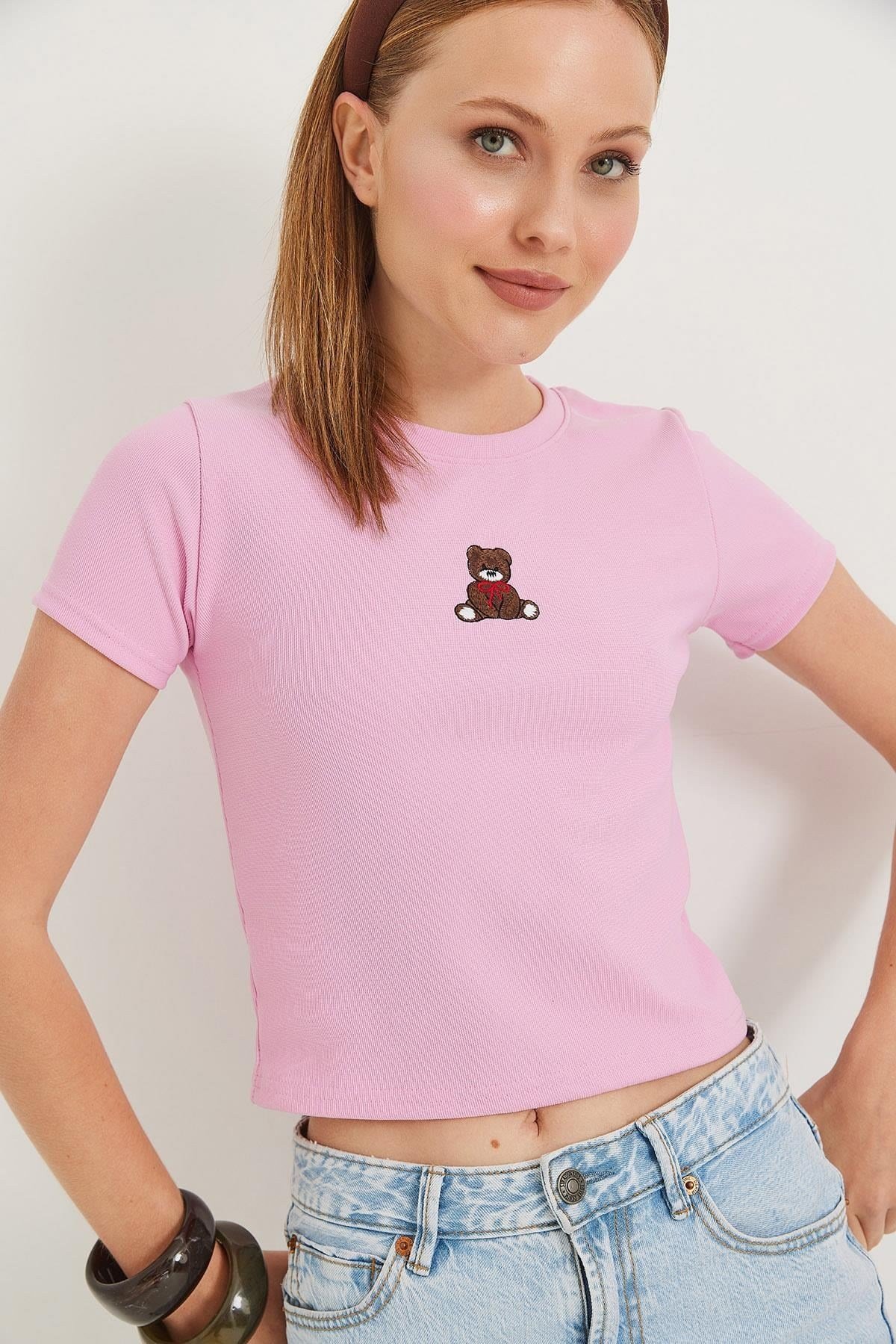 Pembe Ayıcık Nakışlı Crop Bluz