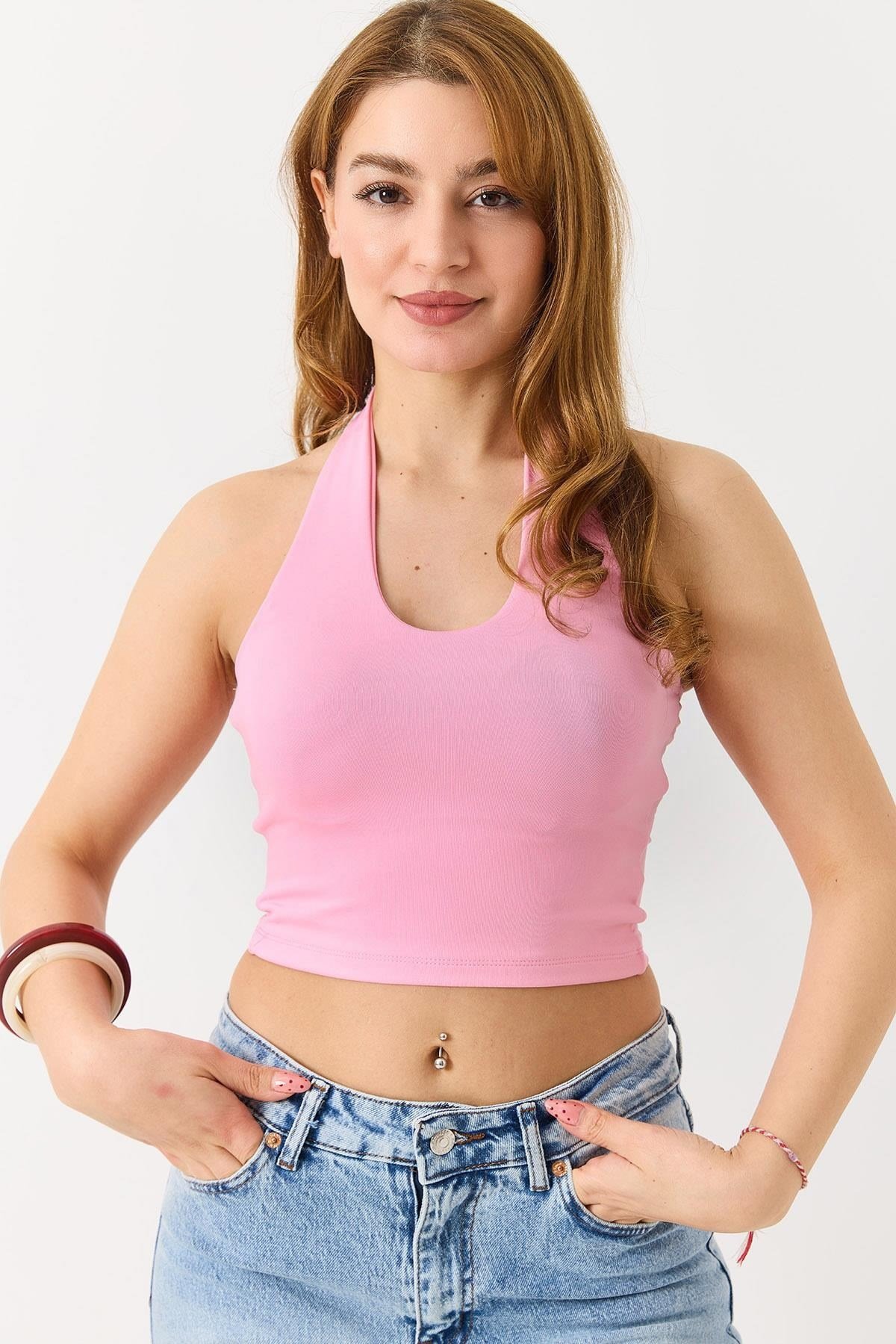 Pembe Boyundan Askılı Crop Bluz