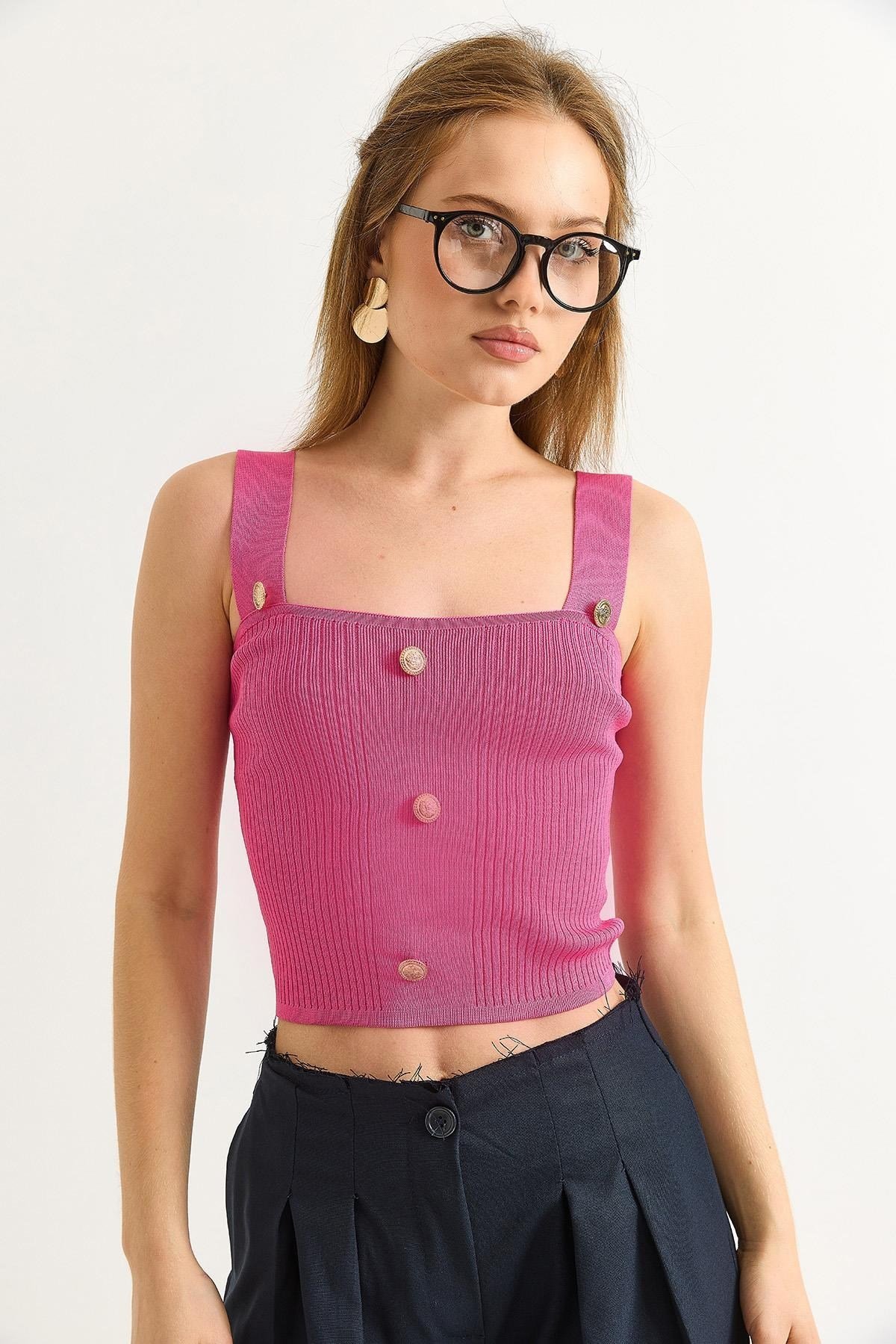 Pembe Düğmeli Triko Crop Bluz