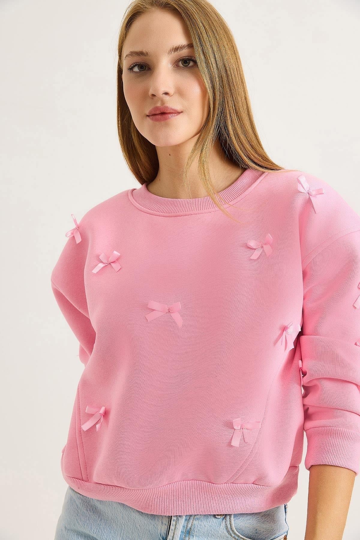 Pembe Kurdele Detaylı Sweatshirt