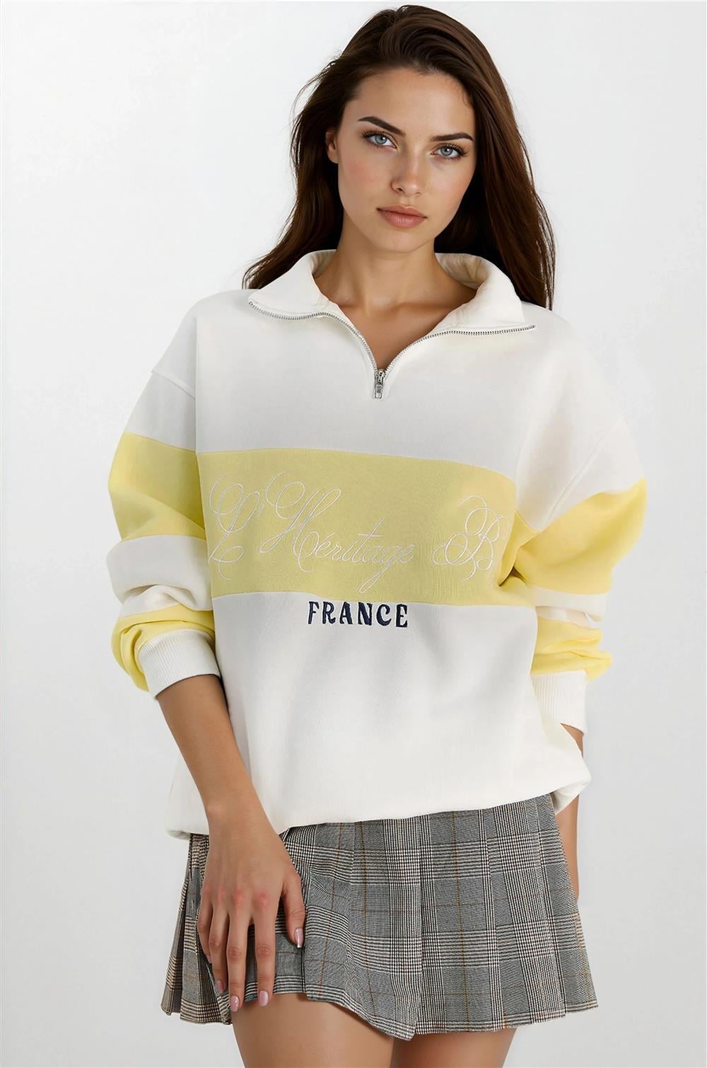 Sarı Nakışlı Sweatshirt