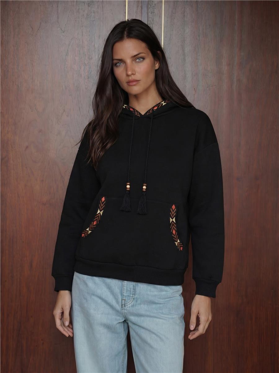 Siyah Nakışlı Oversize Sweatshirt