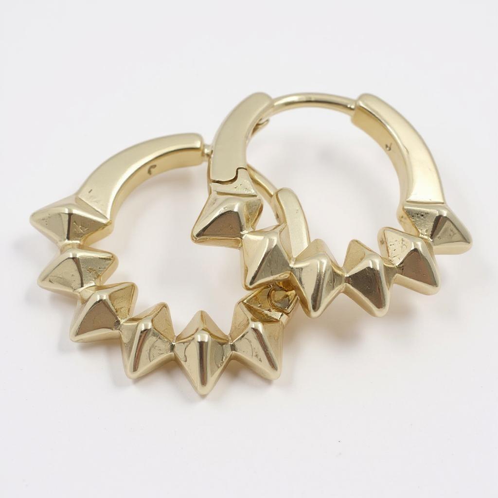 Xuping Gold Piramit Halka Küpe