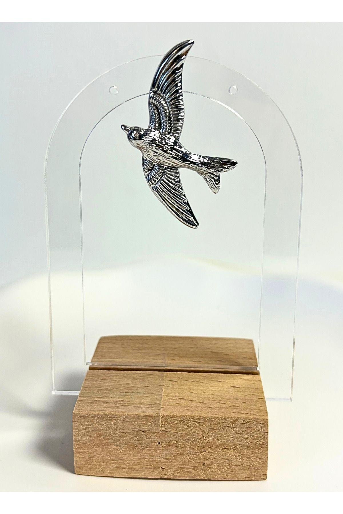 Silver Kırlangıç Figürlü Şık Kıkırdak Küpe