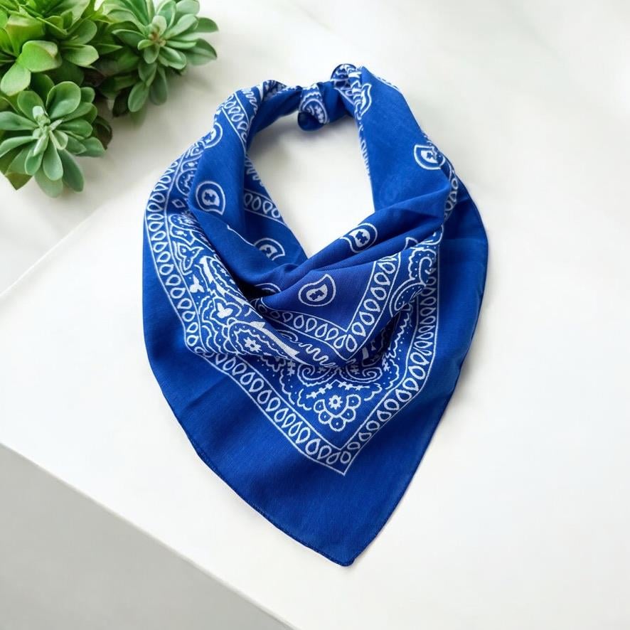  Mavi Renk Etnik Desenli %100 Koton Bandana