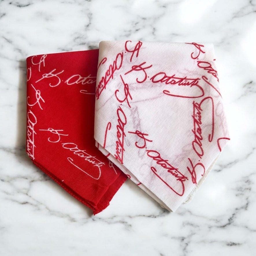 Atatürk Imzalı Kırmızı ve Beyaz 2'li Renk Unisex Cotton Bandana Fular 23 Nisan Bandana