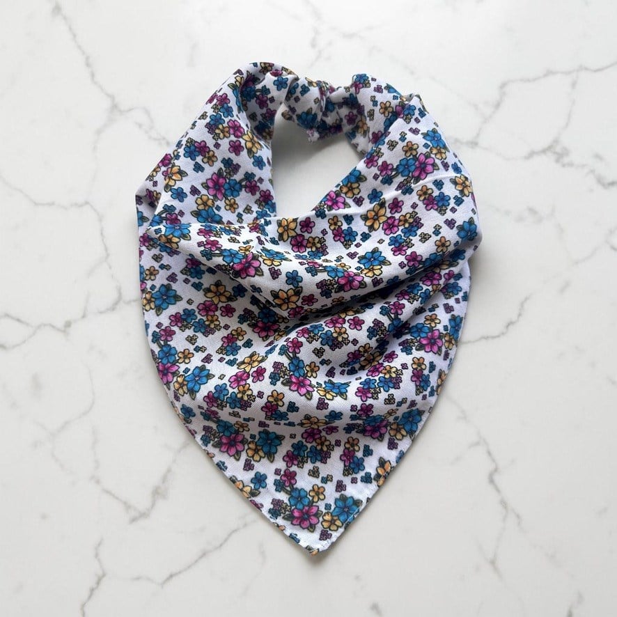 Beyaz Renk Küçük Çiçekli %100 Koton Bandana
