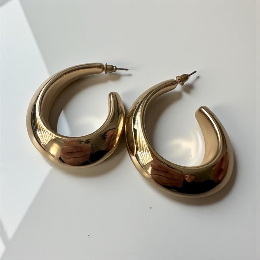 Gold Renk oval Bombeli halka küpe