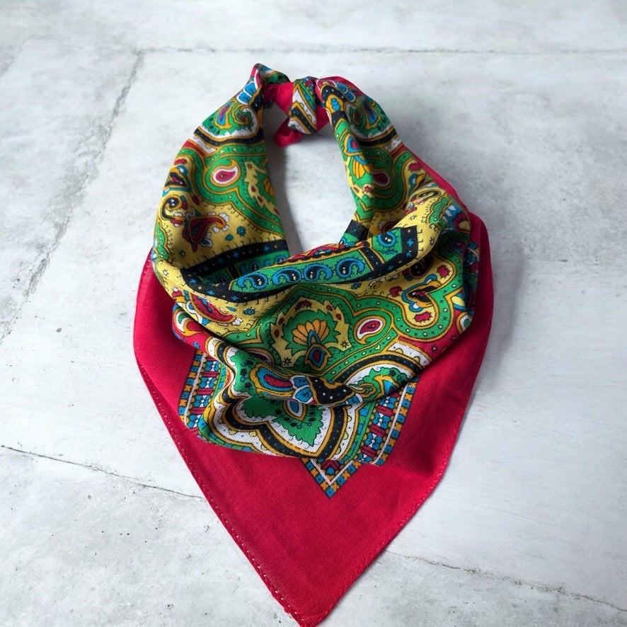 Kırmızı Renk içi renkli desenli%100 koton Bandana