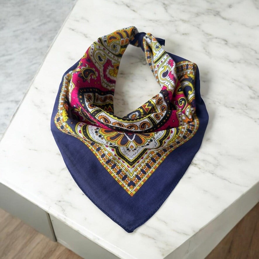 Lacivert Renk içi renkli desenli%100 koton Bandana
