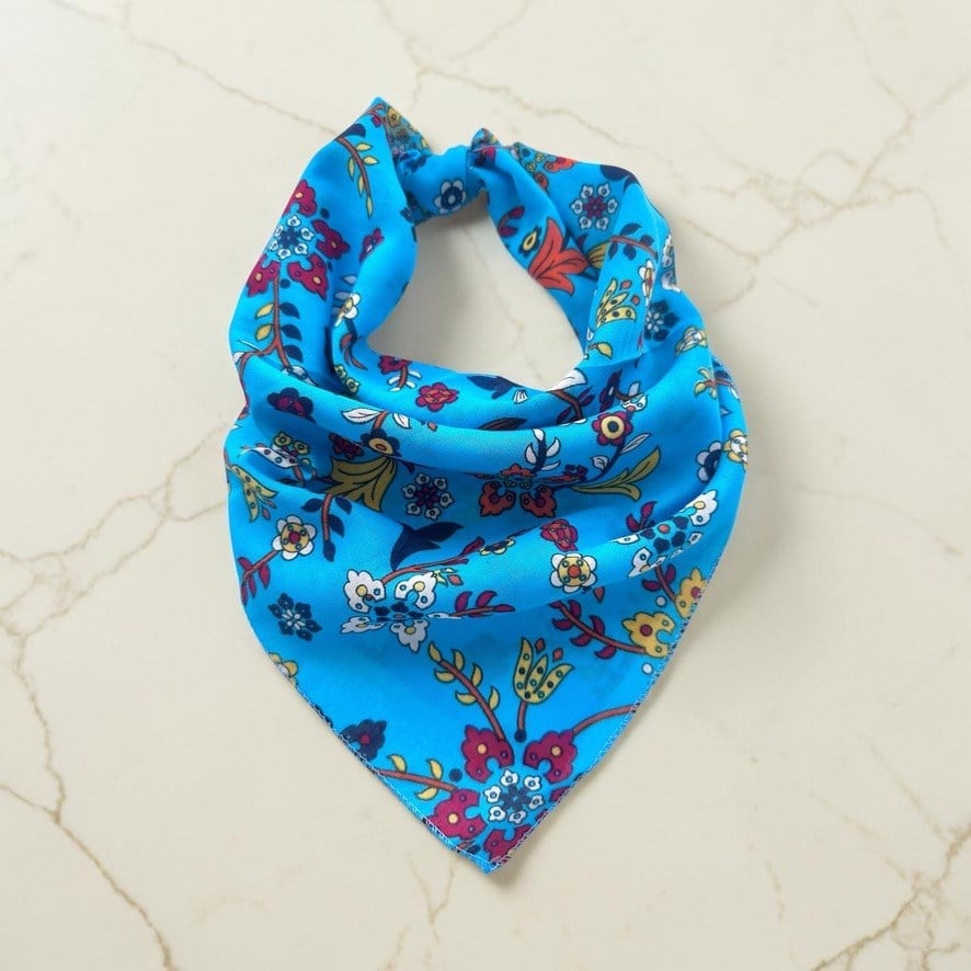 Mavi Renk  Çiçek Desenli Çok Amaçlı %100 Koton Bandana 