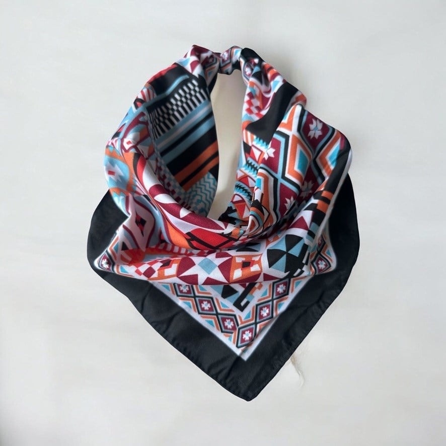 Siyah Renk içi geometrik  desenli%100 koton Bandana