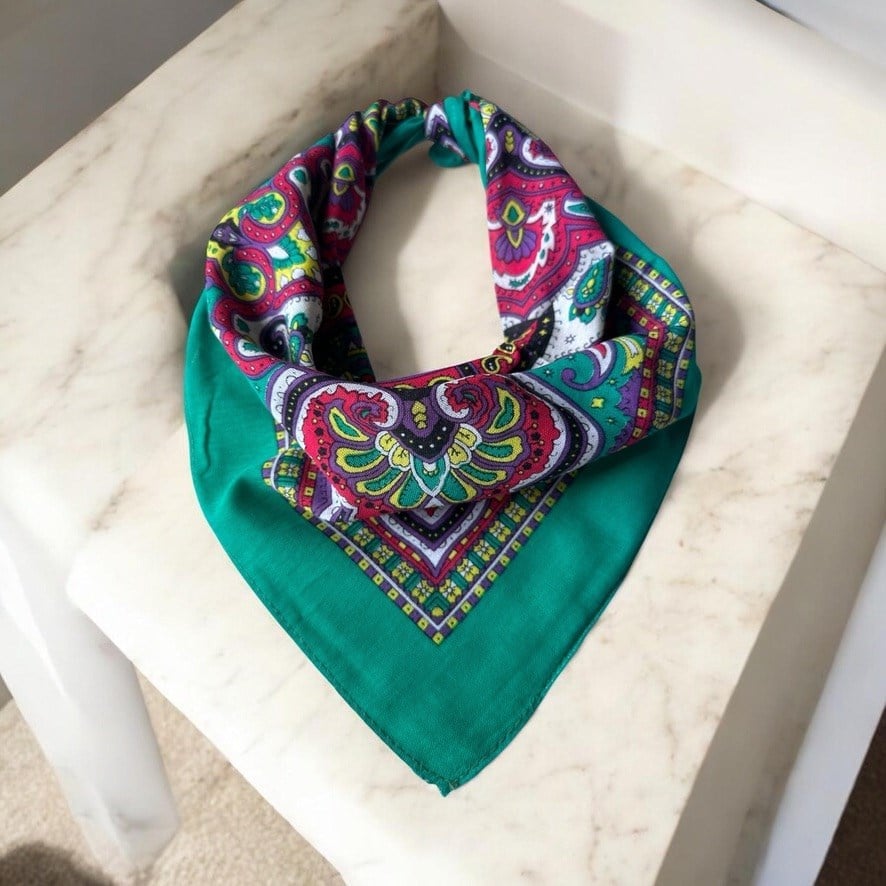 Turkuaz Renk içi renkli desenli%100 koton Bandana