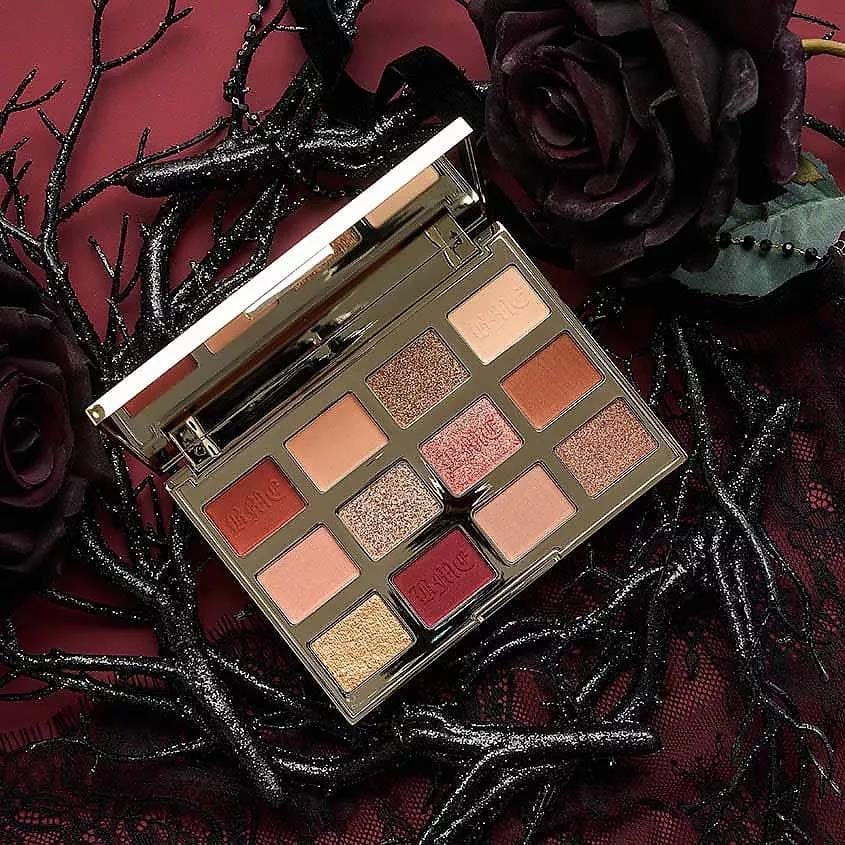 Eyeshadow palette 
