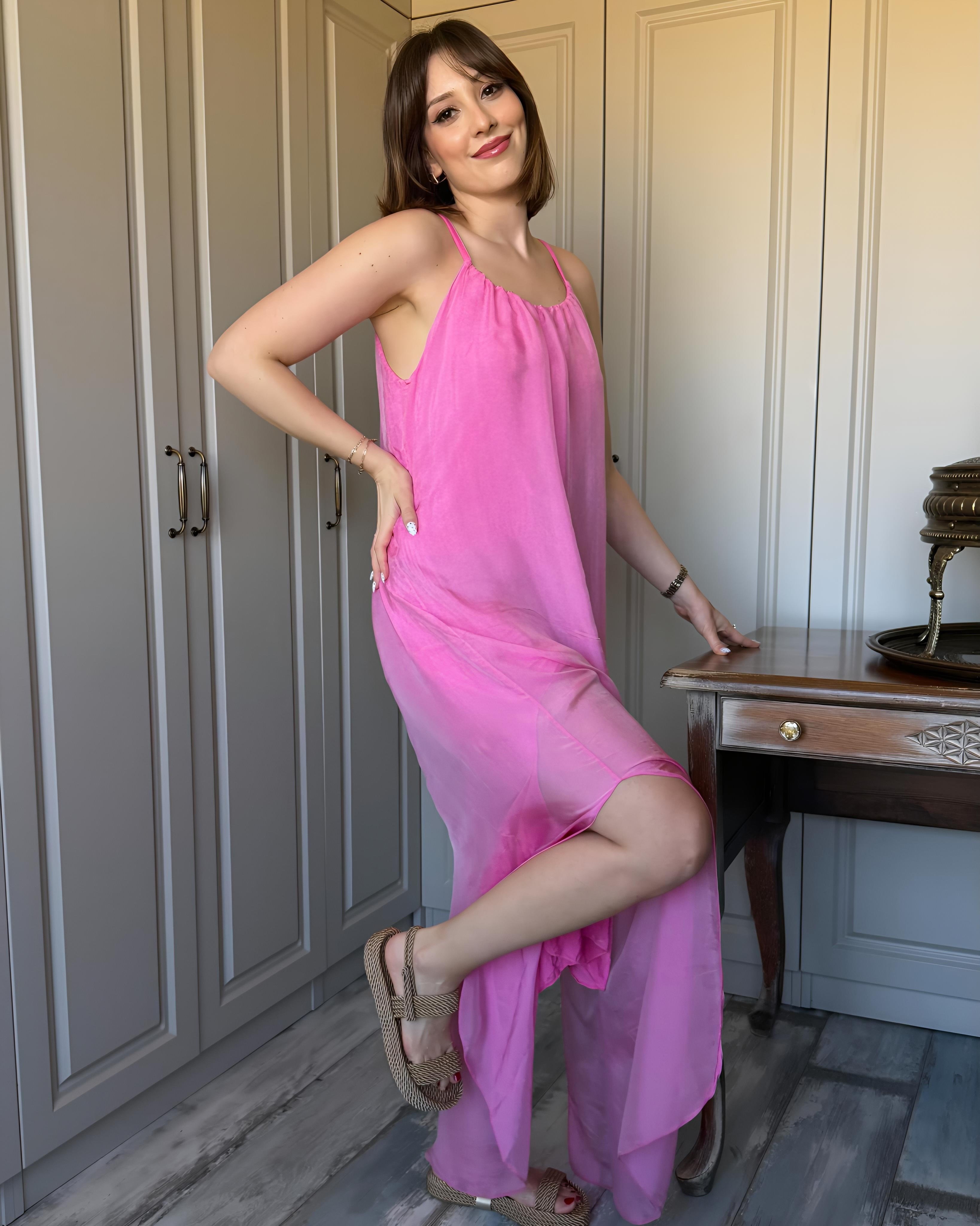 Pembe İp Askılı İpek Elbise