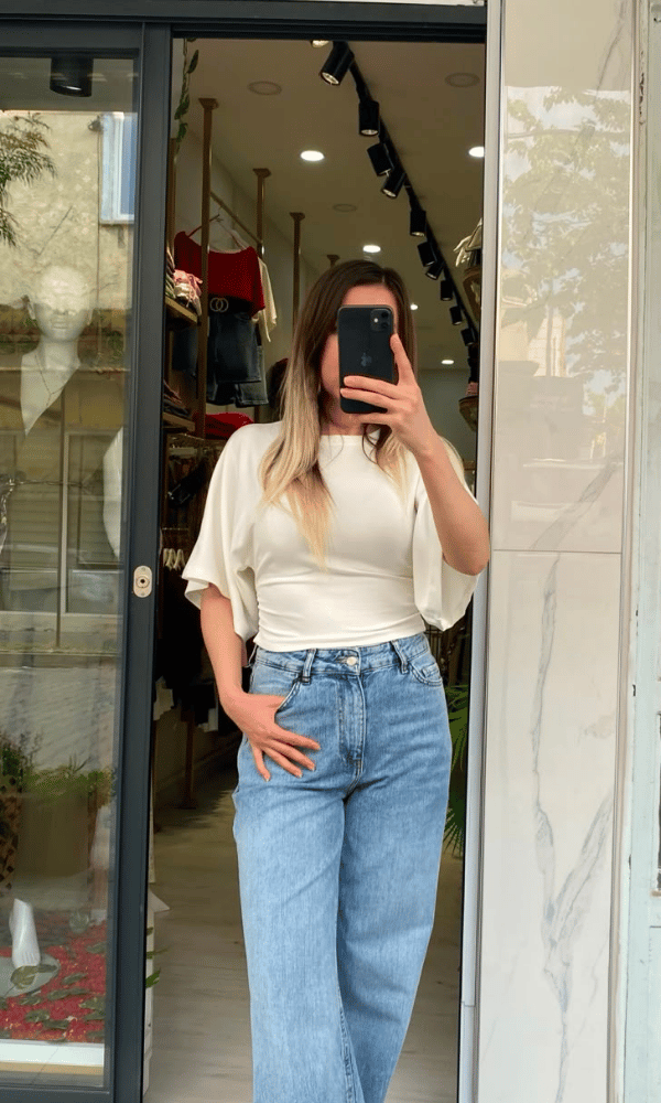 Beyaz Belden Oturtmalı Yarasa Kol Bluz