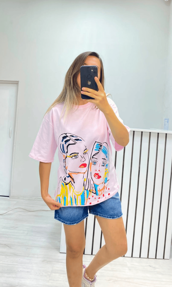 Grafiti Baskılı T-Shirt Pembe