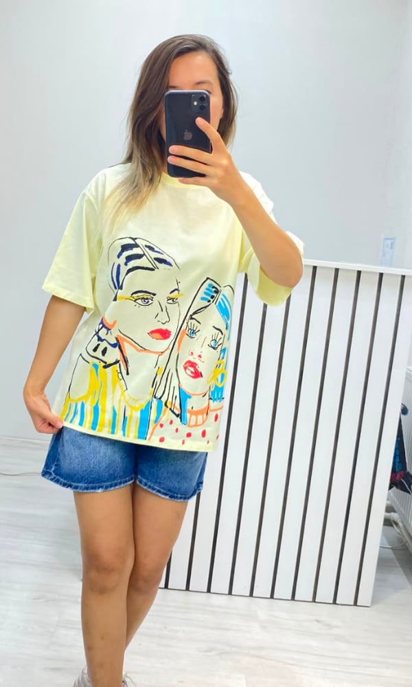 Grafiti Baskılı T-Shirt Sarı