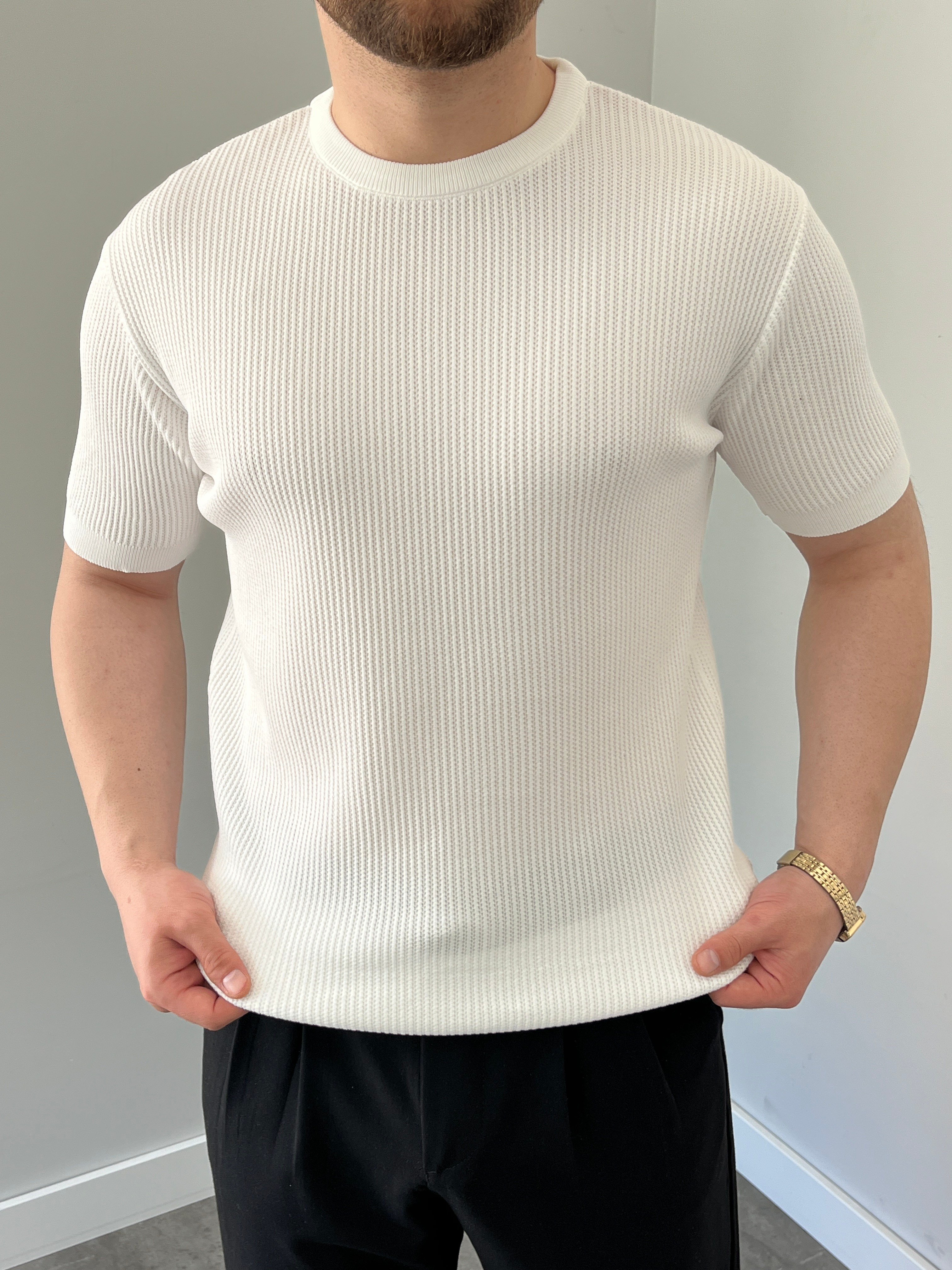 Bisiklet Yaka Örgü .Desen Triko Tshirt Beyaz