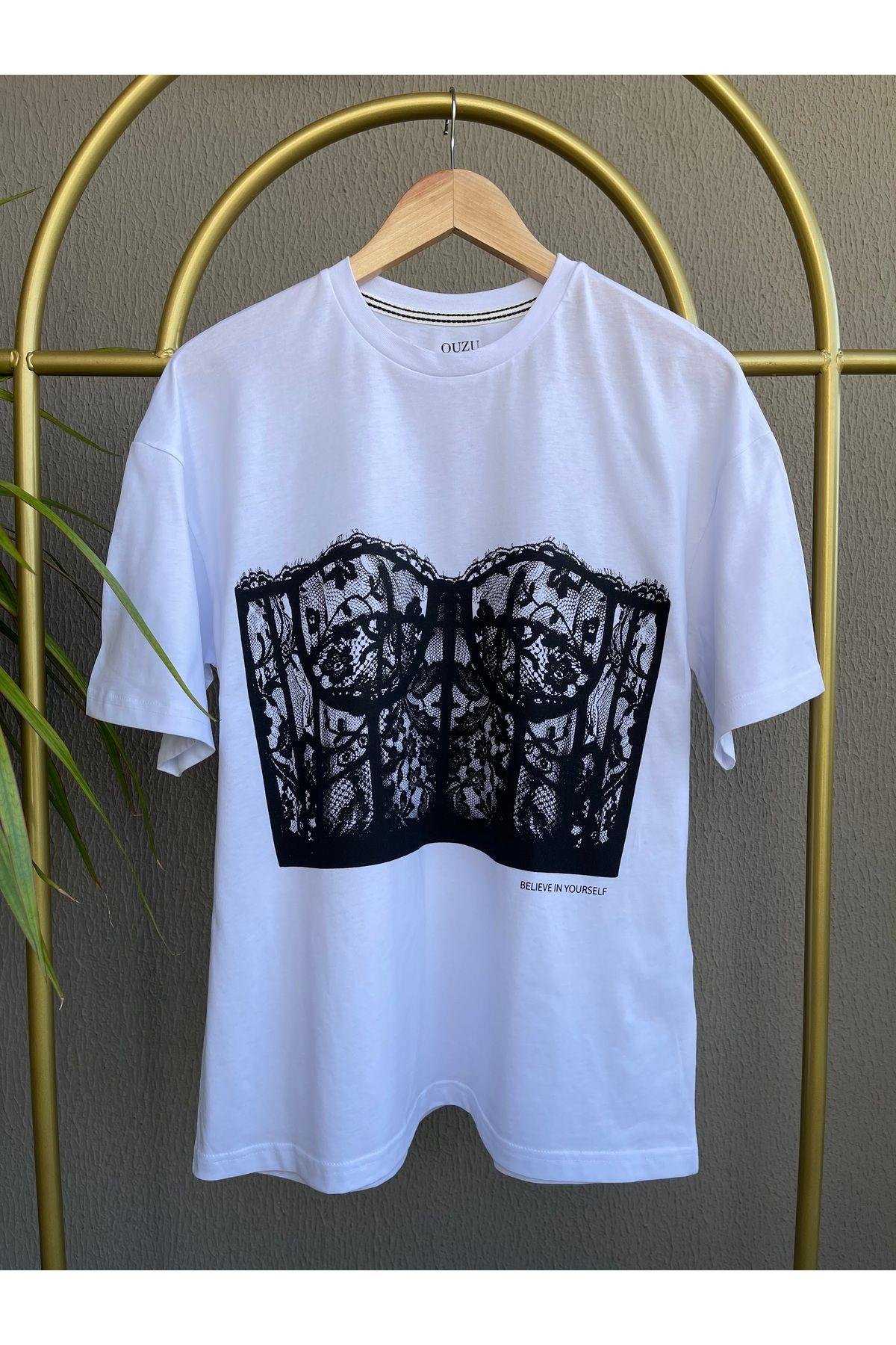 DANTELLİ KORSE BASKILI OVERSIZE T-SHIRT