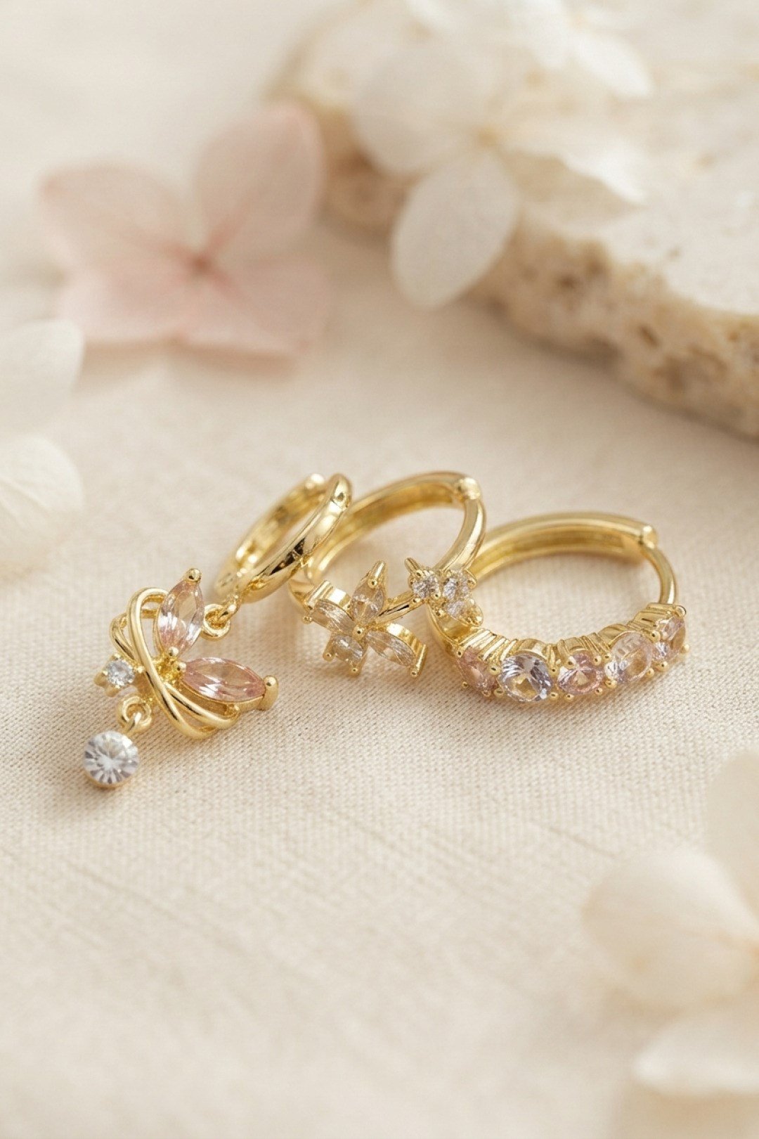 3 lü Set Gold Renk Zirkon Taşlı Kelebek Model Küpe