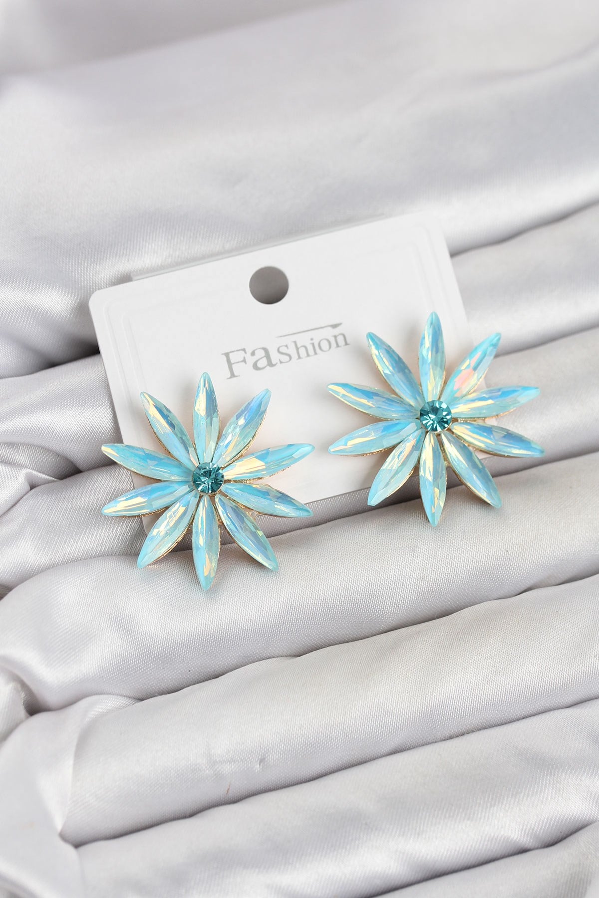 Buz Mavisi Kristal Taşlı Lotus Model Kadın Küpe