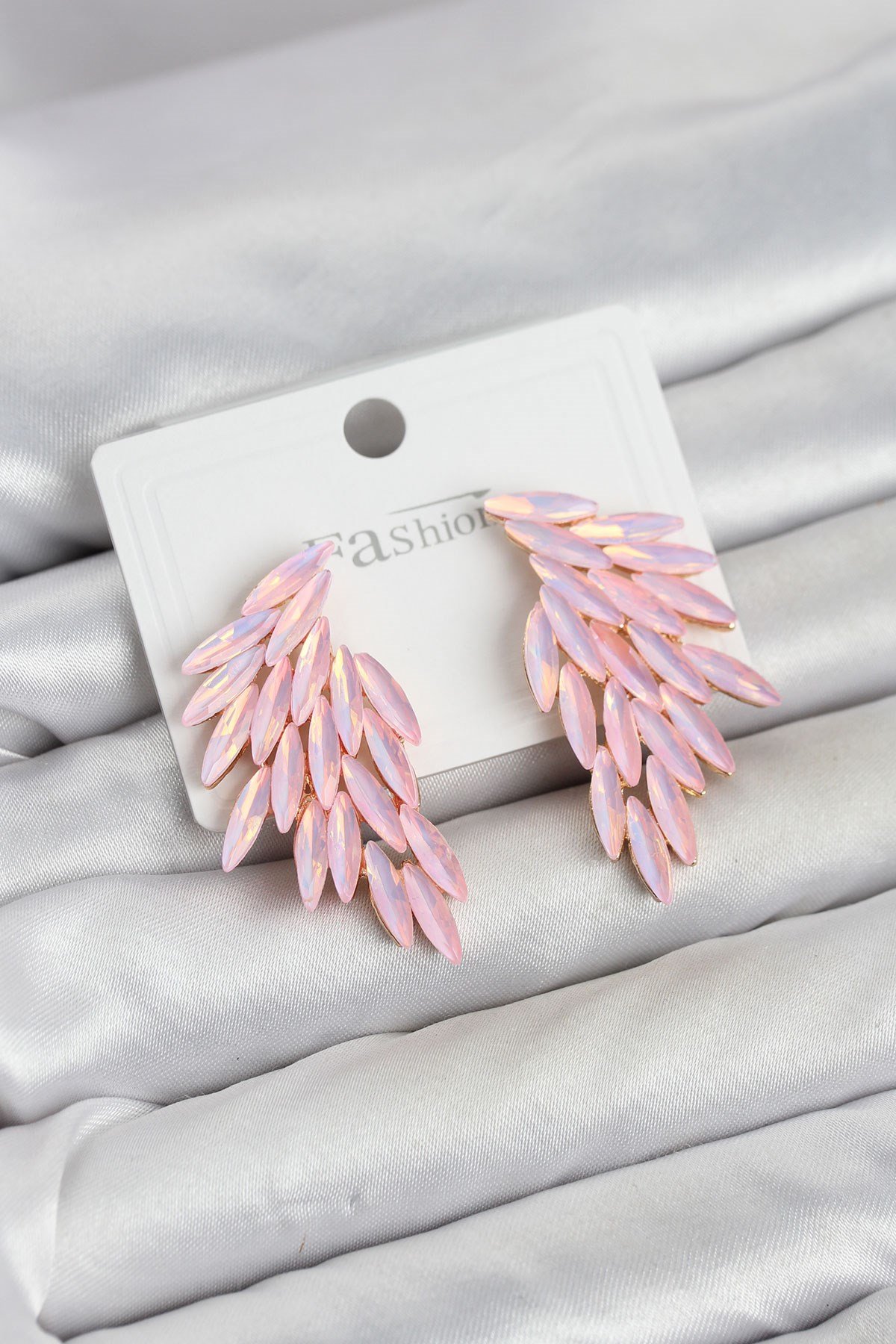 Pembe Renk Kristal Taşlı Kanat Küpe