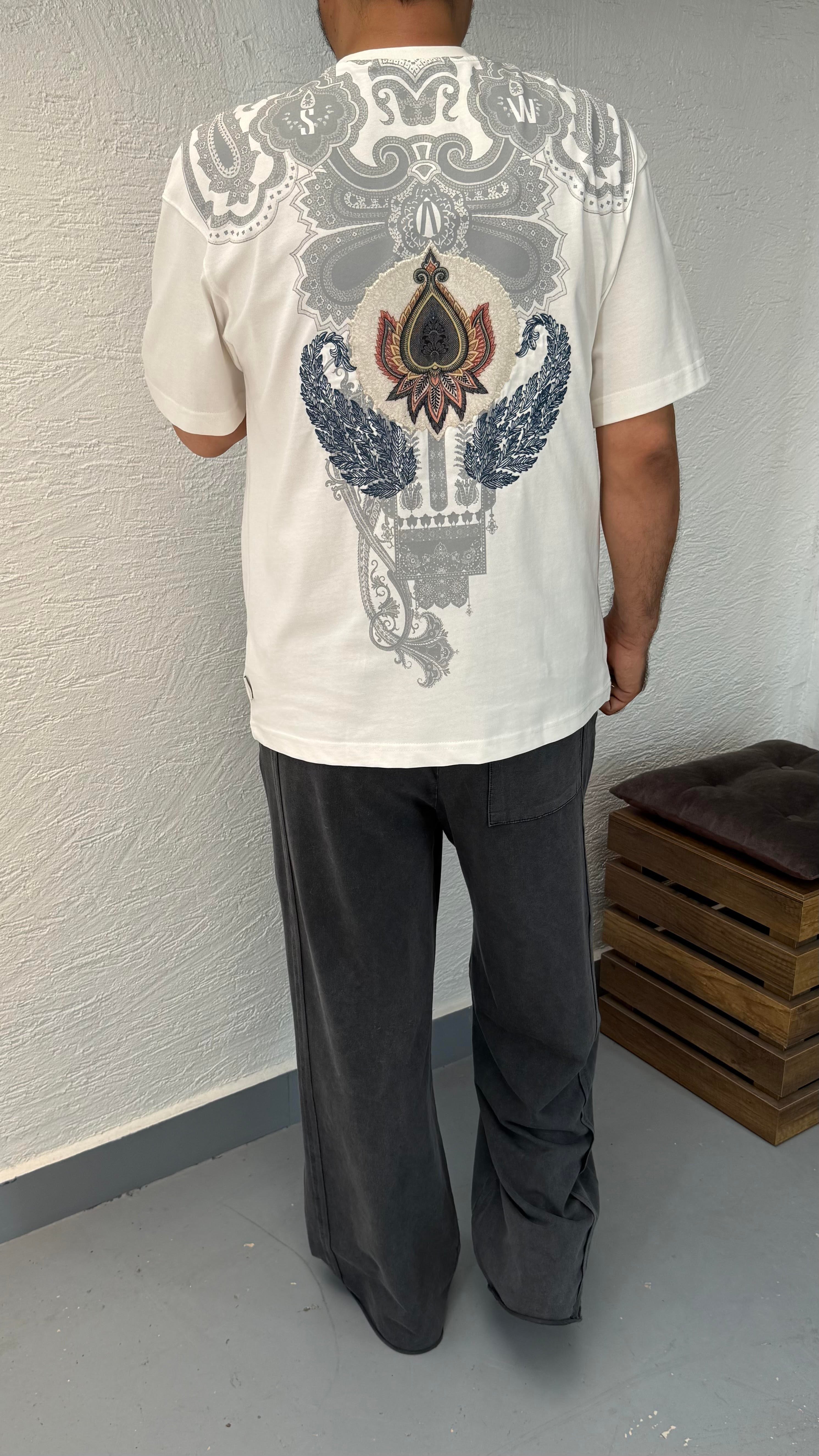 Baskı Ve Nakış Detay Tshirt