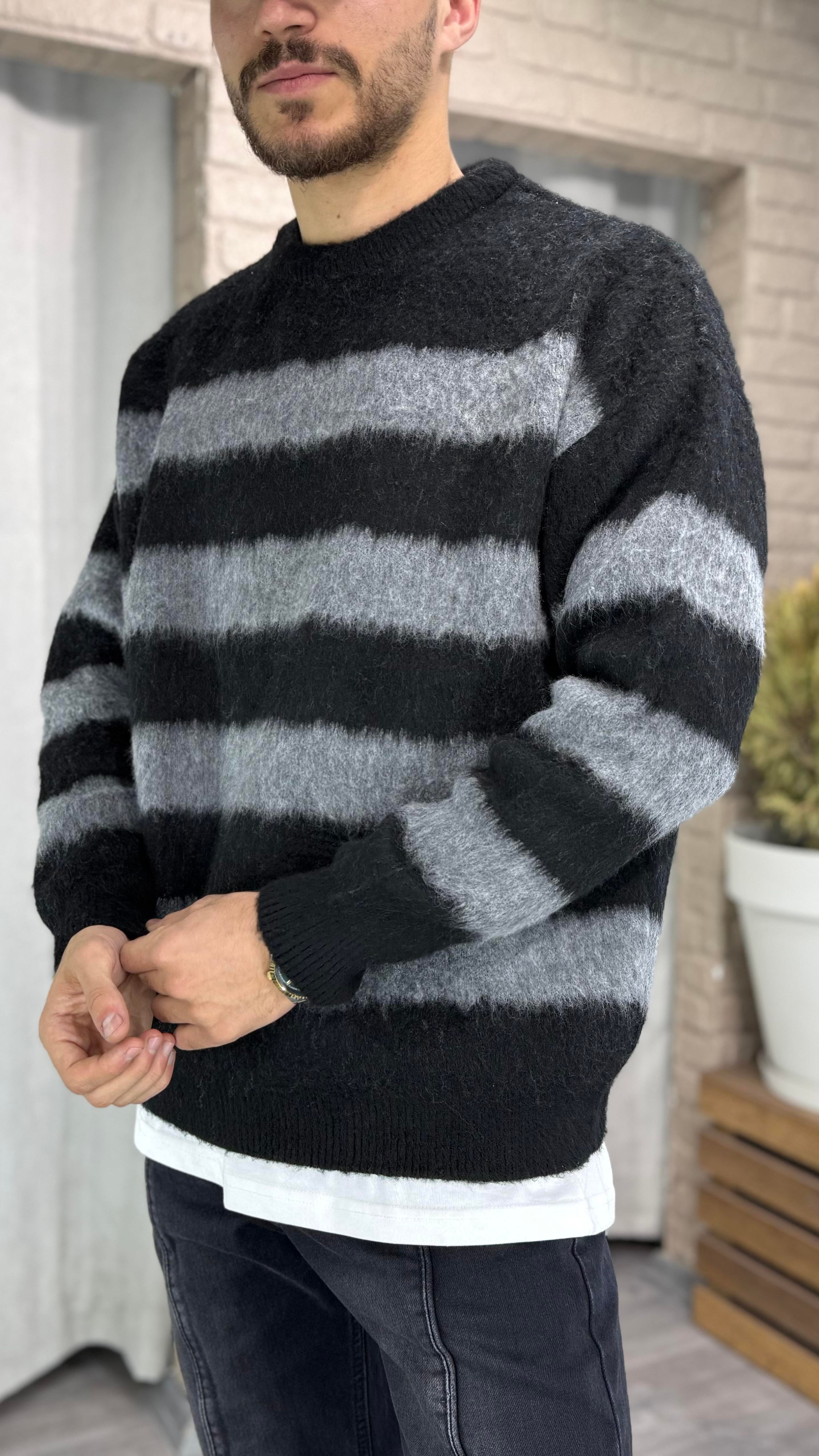 Oversize Yün Çizgili Kazak