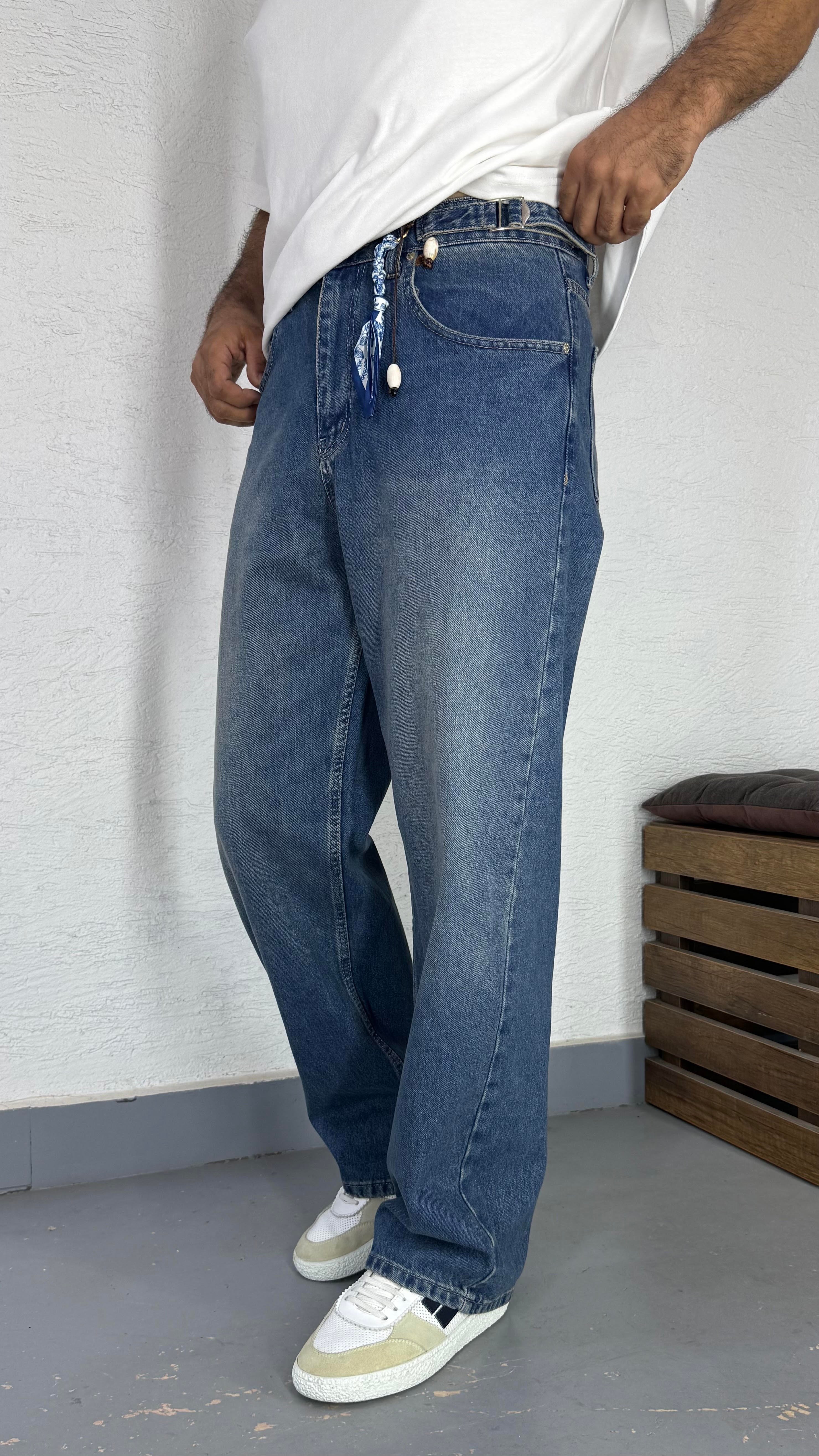 Yıkamalı Aksesuar Detaylı Baggy Denim
