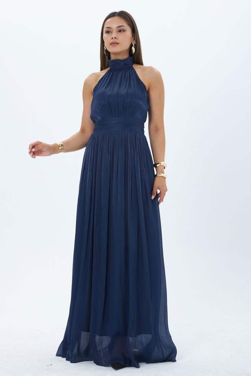 4128-Lacivert Halter Yaka Piliseli Maxi Elbise