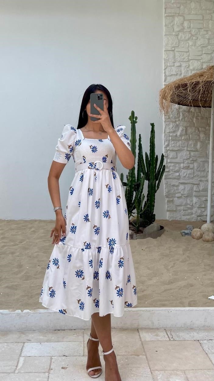 Puantiye Desenli Önü Gipeli Poplin Midi Elbise Mavi Çiçekli