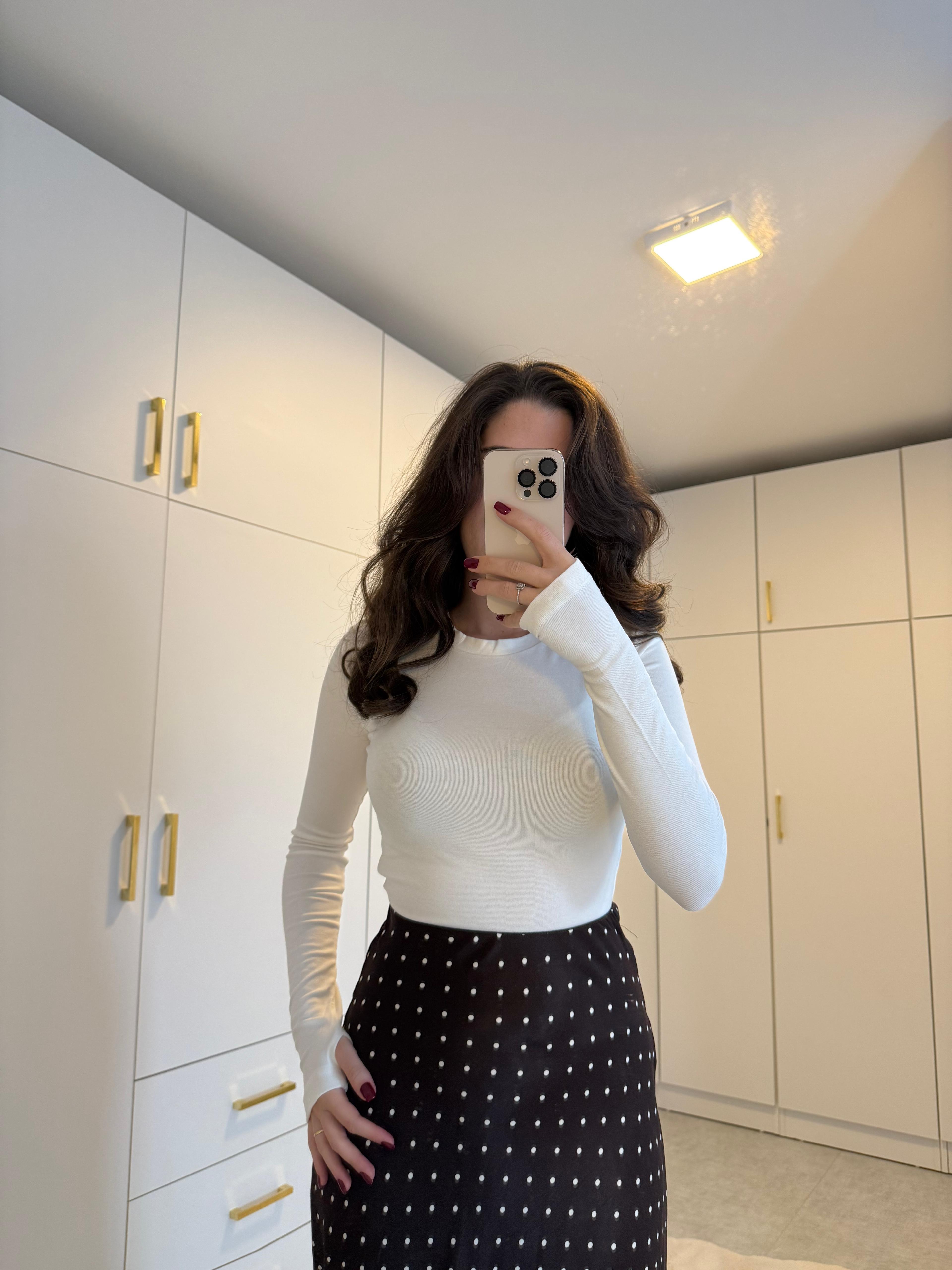 ZR Parmak Detaylı Beyaz Body