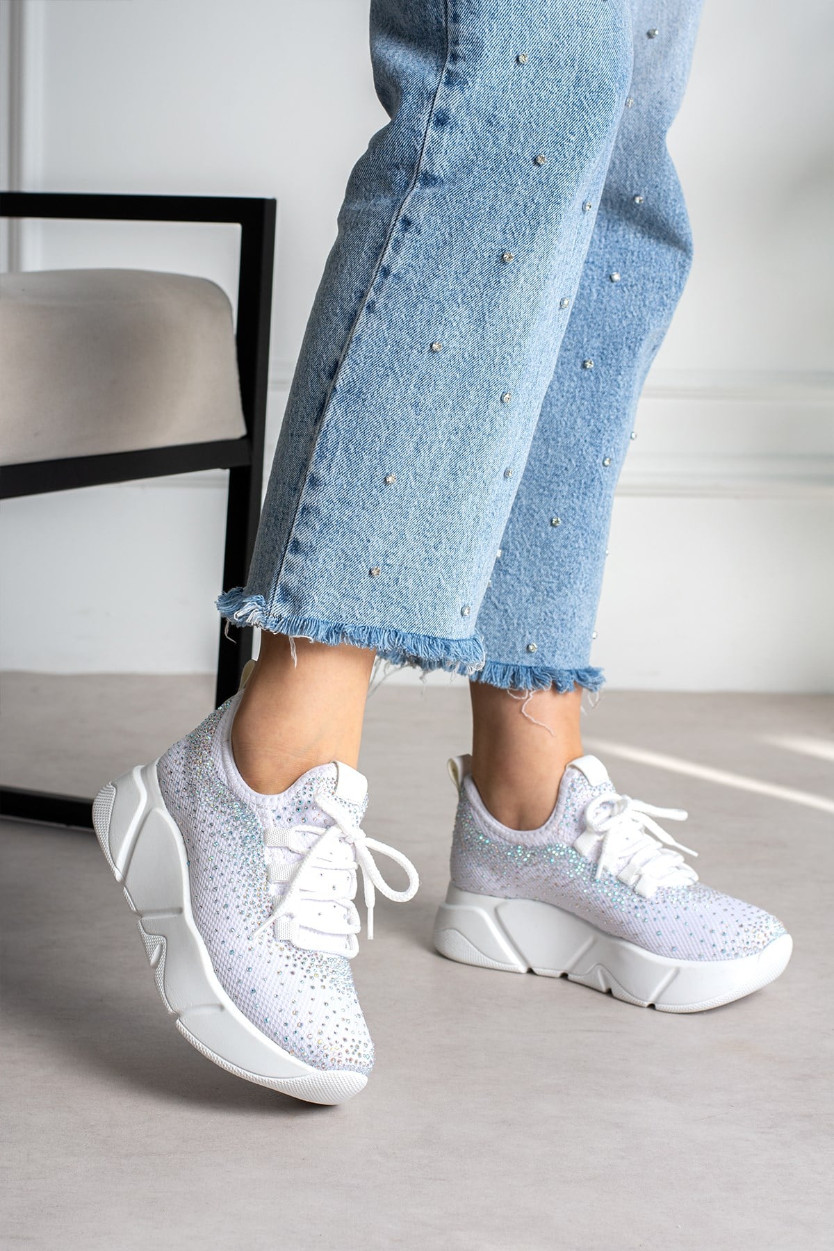 Beyaz Işıltılı Taş Detaylı - Günlük Kadın Sneaker Bağcıklı Triko Esnek Hafif Ve Kalın Spor Ayakkabı