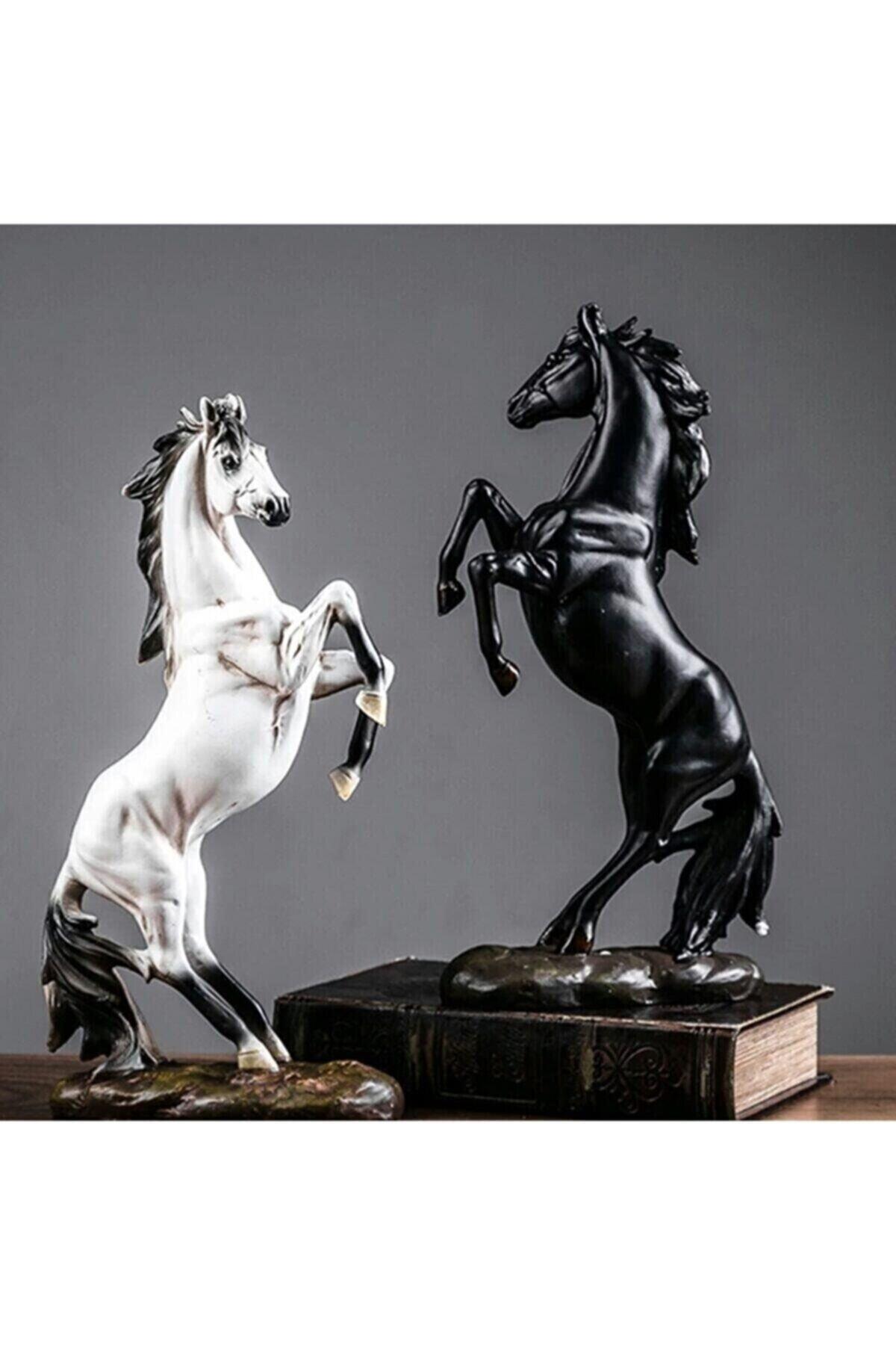 sahlanan-at-heykeli-2-adet-siyah-ve-be-5f0-35.jpg