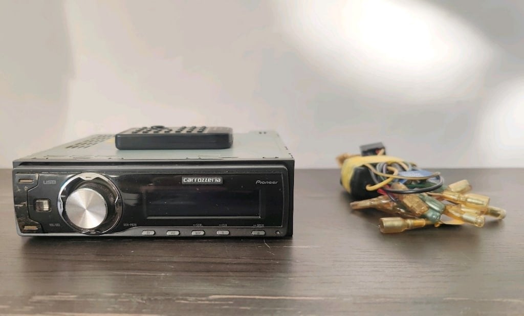 Pioneer Carrozzeria DEH-P620 USB/CD/AUX/FM