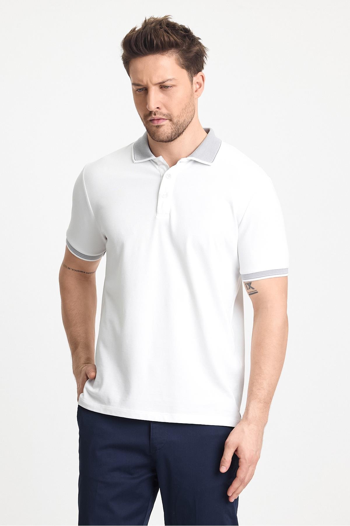 Erkek Çekmeyen 100% Pamuklu Kumaş Slim Fit Dar Kesim Beyaz Kıvrılmaz Polo Yaka Tişört
