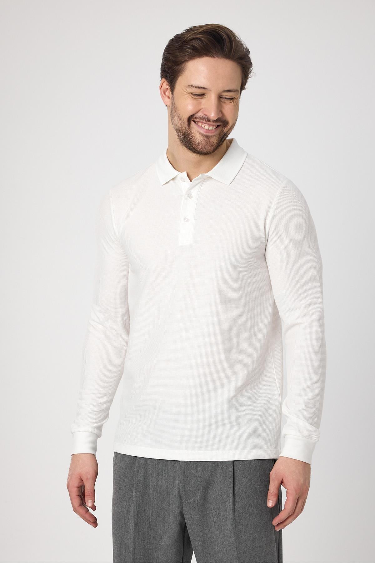 Lewin Erkek Ekru %100 Pamuk Waffle Çekmeyen Esneyen Kumaş Slim Fit Uzun Kol Polo Tişört