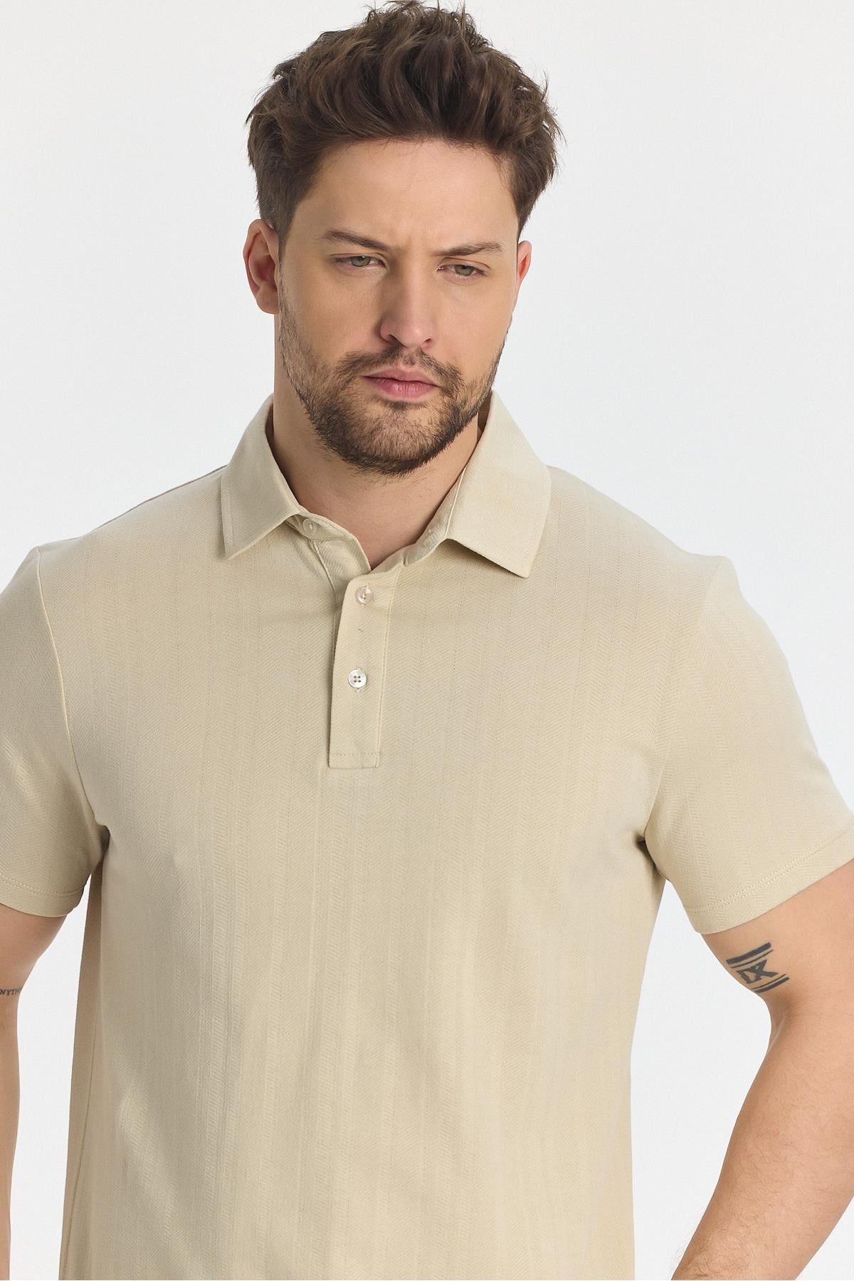 Luceroo Erkek Açık Bej %100 Pamuk Çekmeyen Kumaş Slim Fit Dar Kesim Polo Yaka Tişört