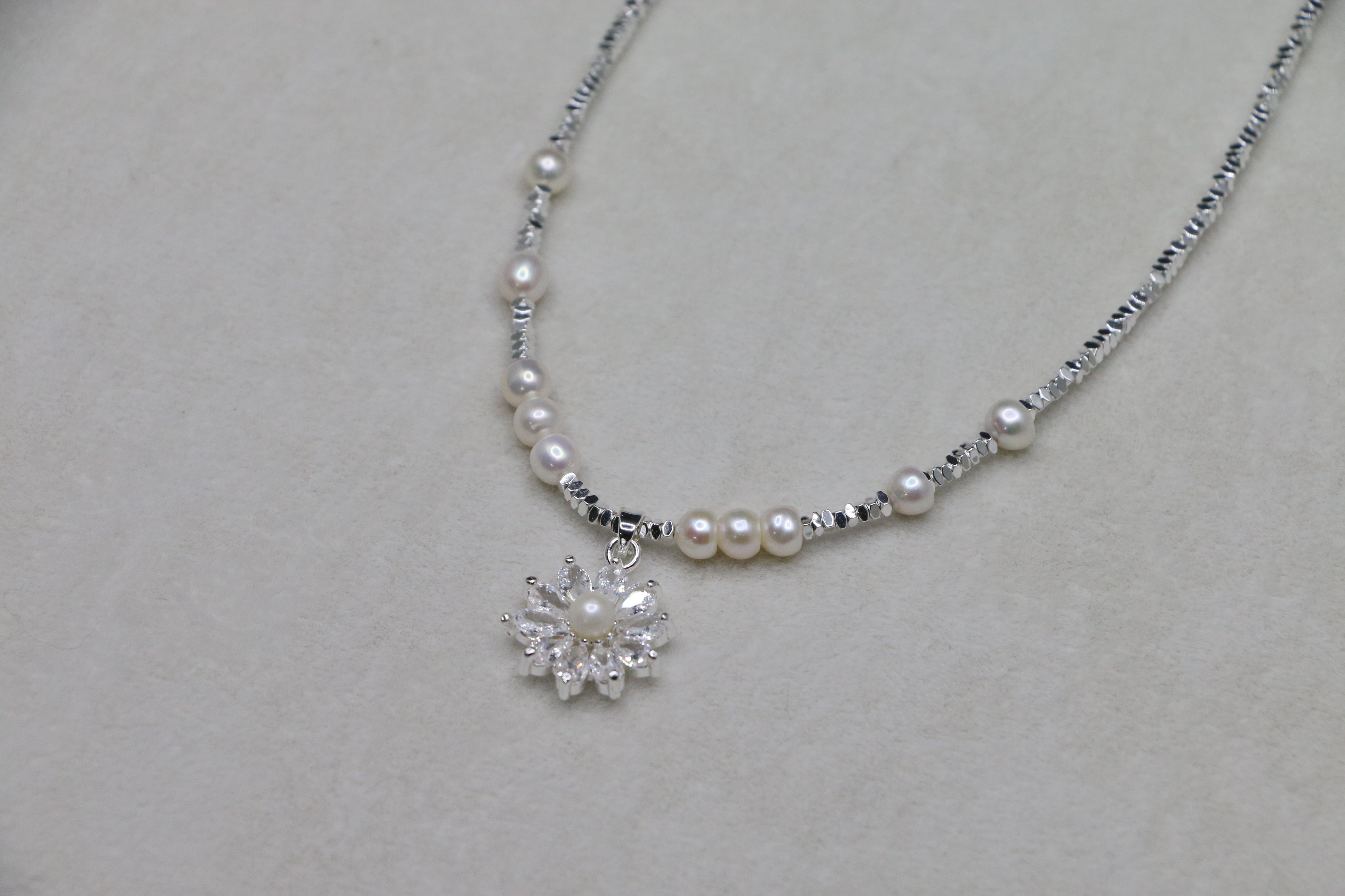 DAISY PEARL KOLYE