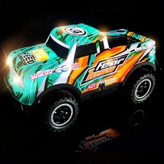 Gepettoys Full Fonksiyon LED Işıklı Gövde 1:24 Off Road Şarjlı Uzaktan Kumandalı Yarış Arabası Turkuaz