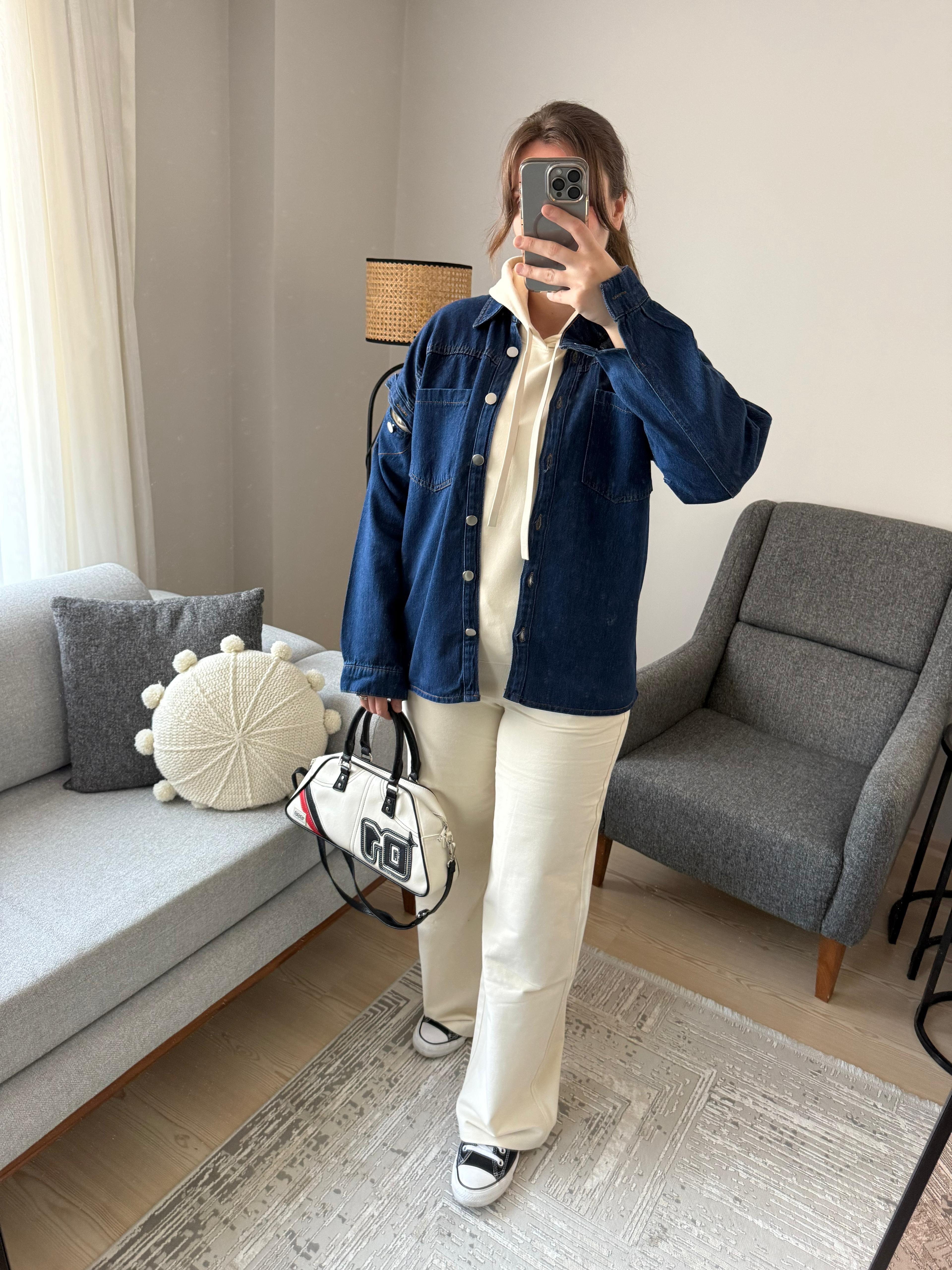 Omuz Düğme Tasarımlı Denim Ceket Gömlek