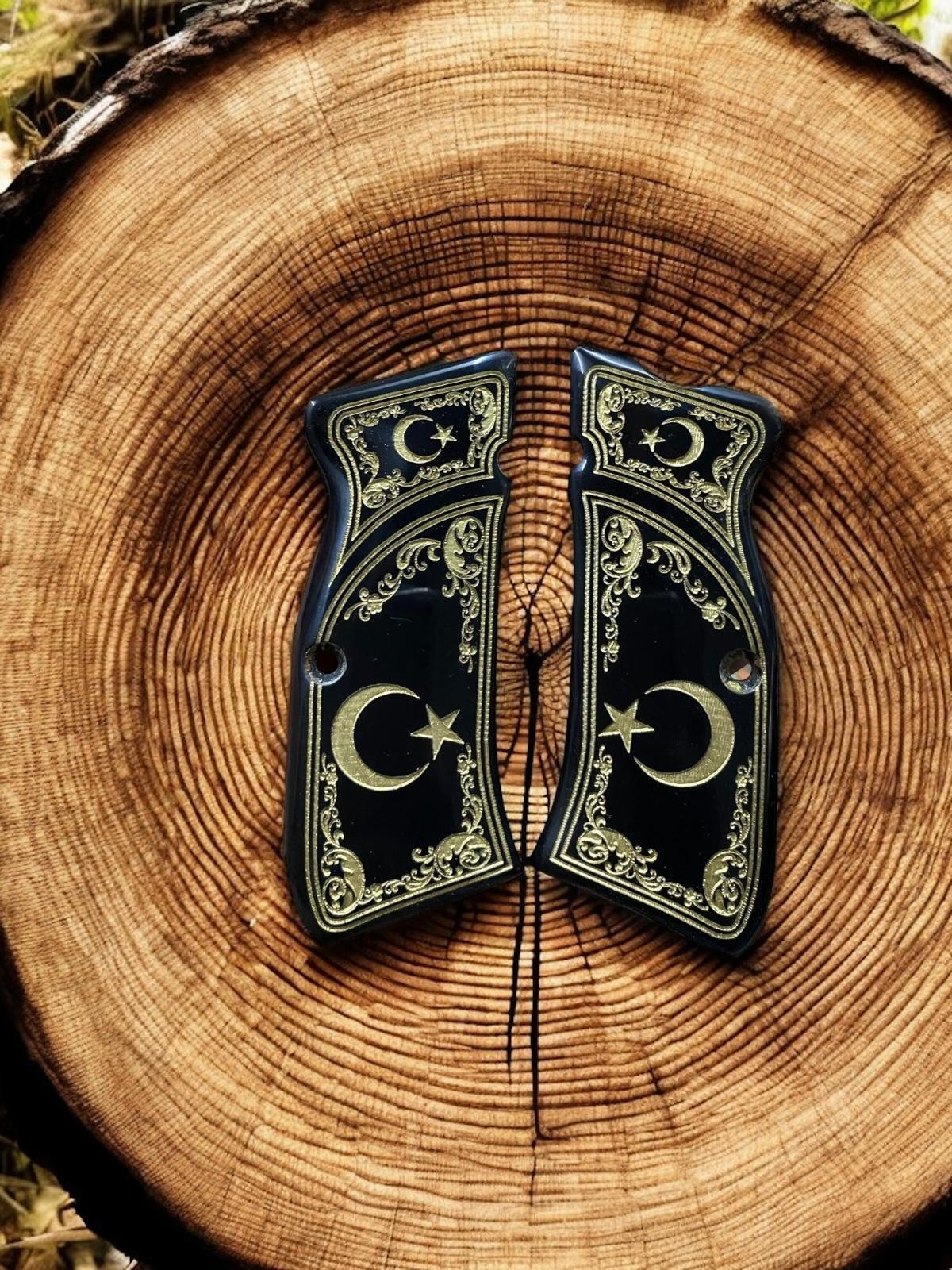 Ay yıldız işlemeli full dekor siyah sedef kabze