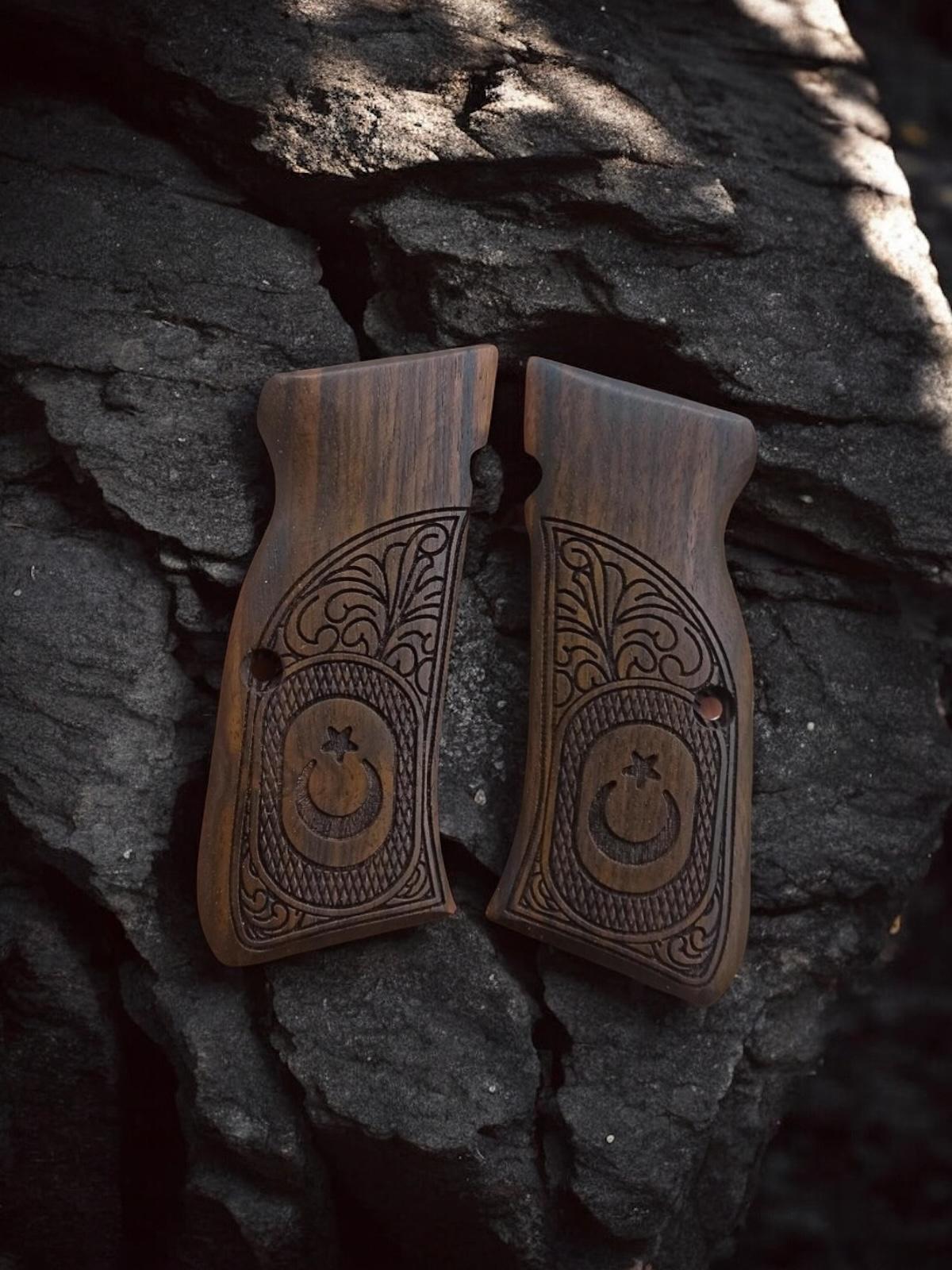 Ay yıldız işlemeli yarım dekor fırınlanmış ceviz kabze